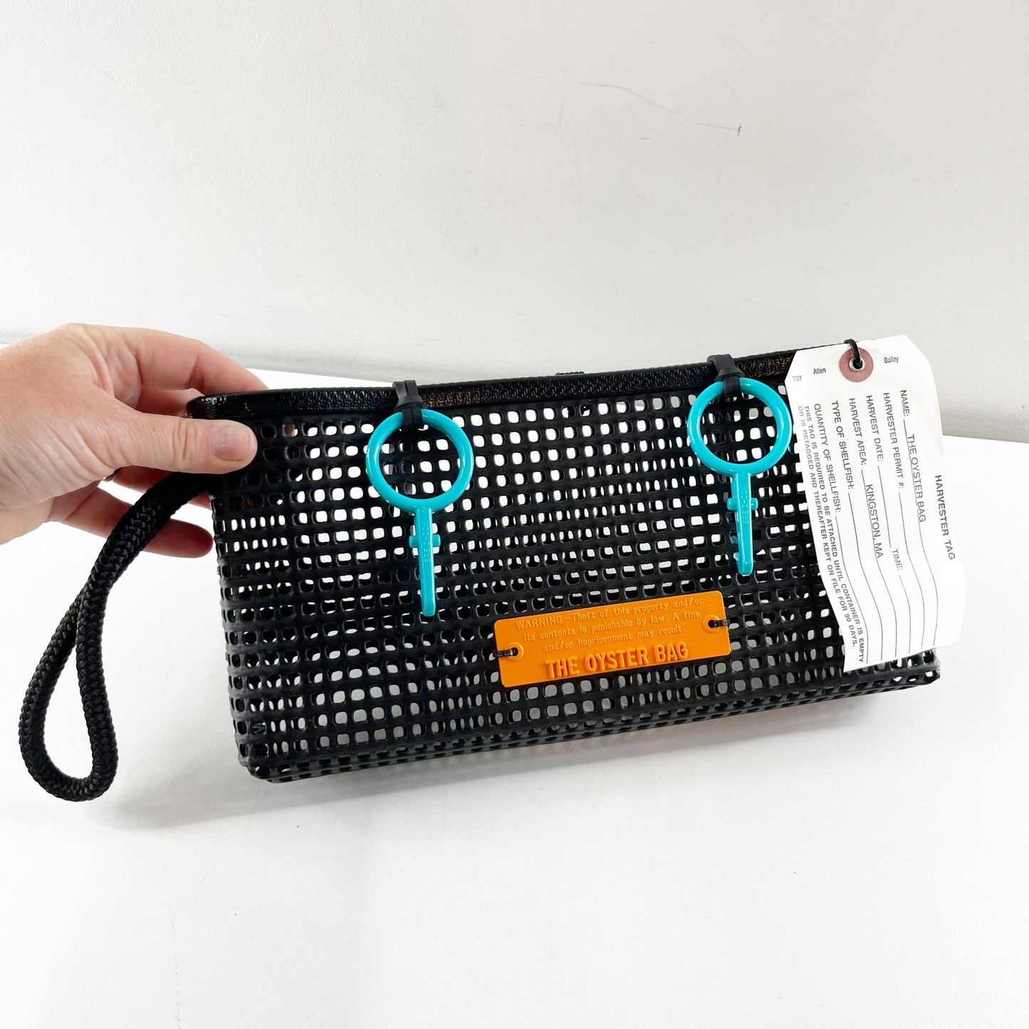 The Oyster Bag Mesh Clutch Handbag Black with Wristlet Strap
