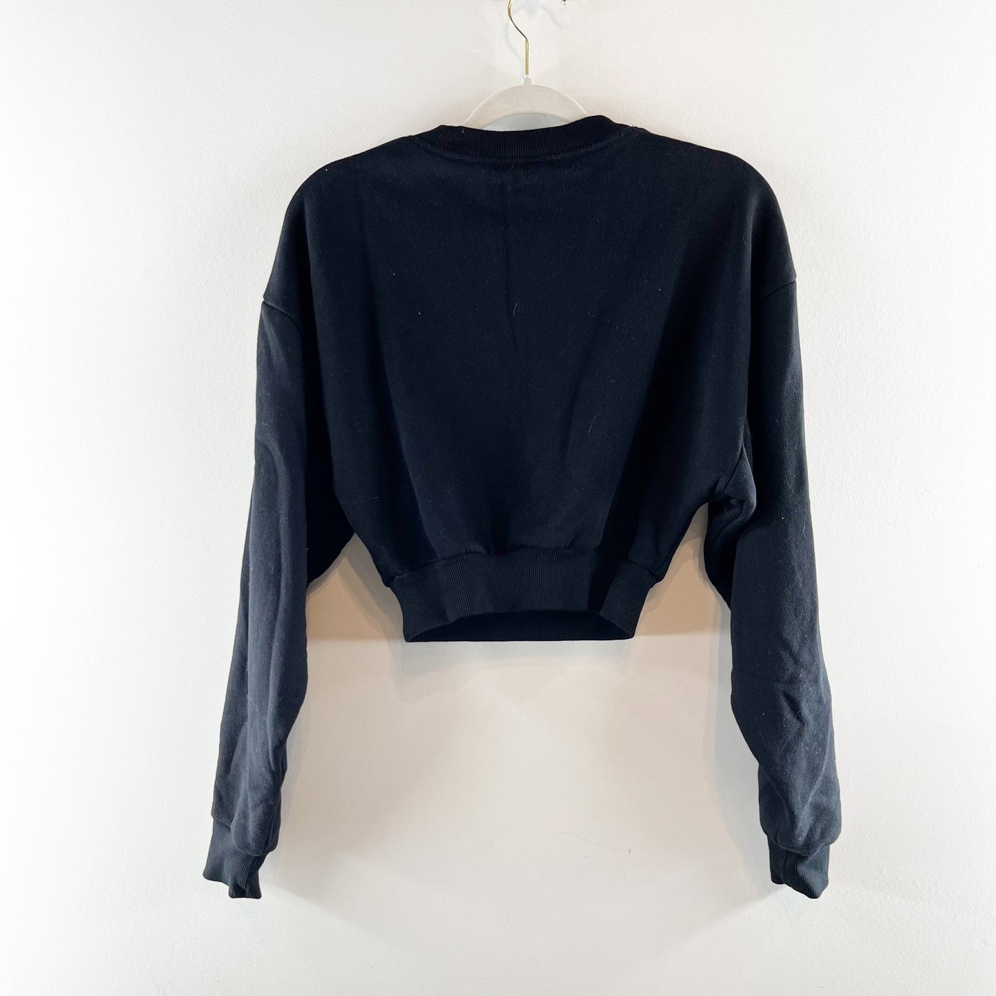Alo Yoga Accolade Long Sleeve Crewneck Cropped Pullover Sweatshirt Black XS