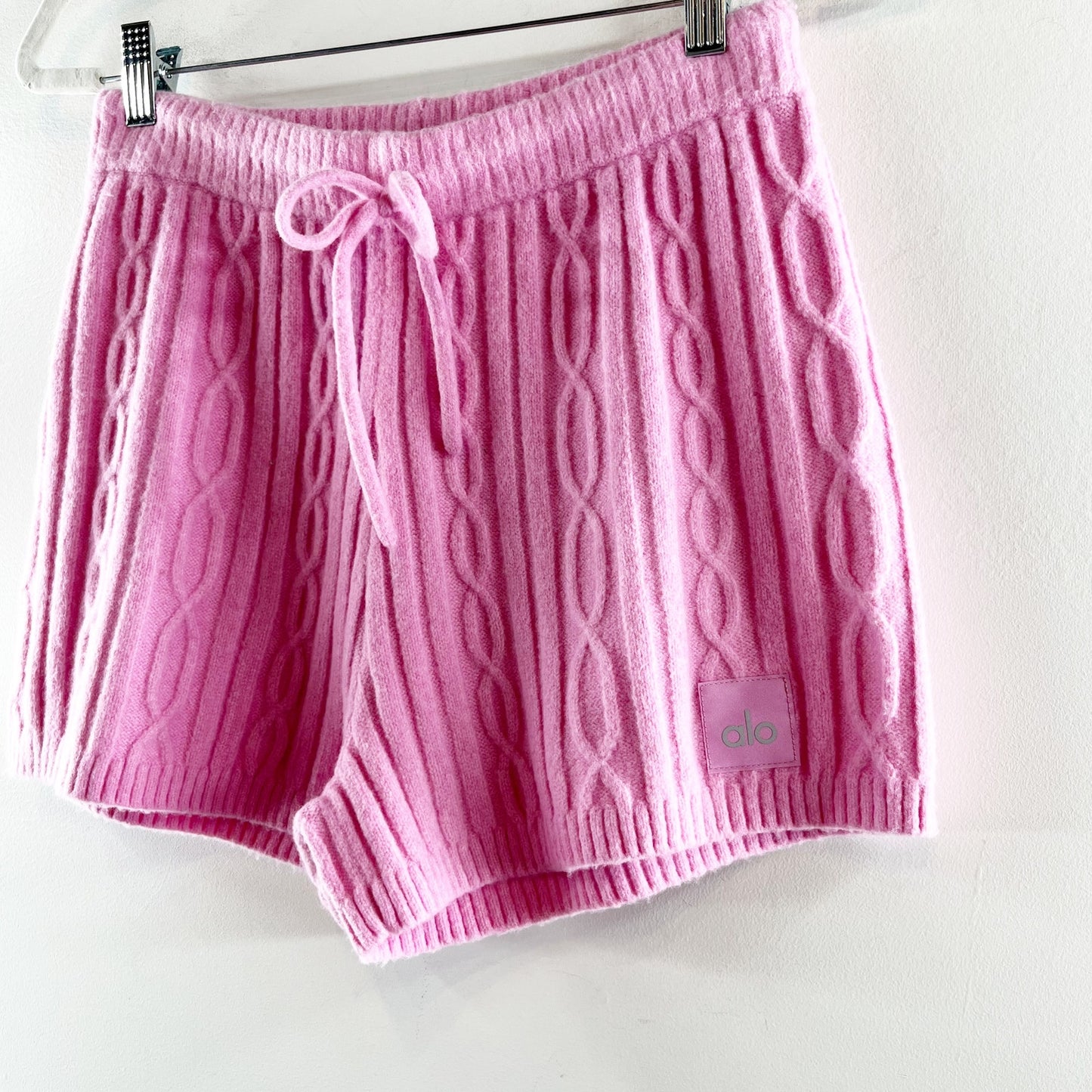 Alo Cable Knit Winter Bliss Short Candy Heart Pink Small