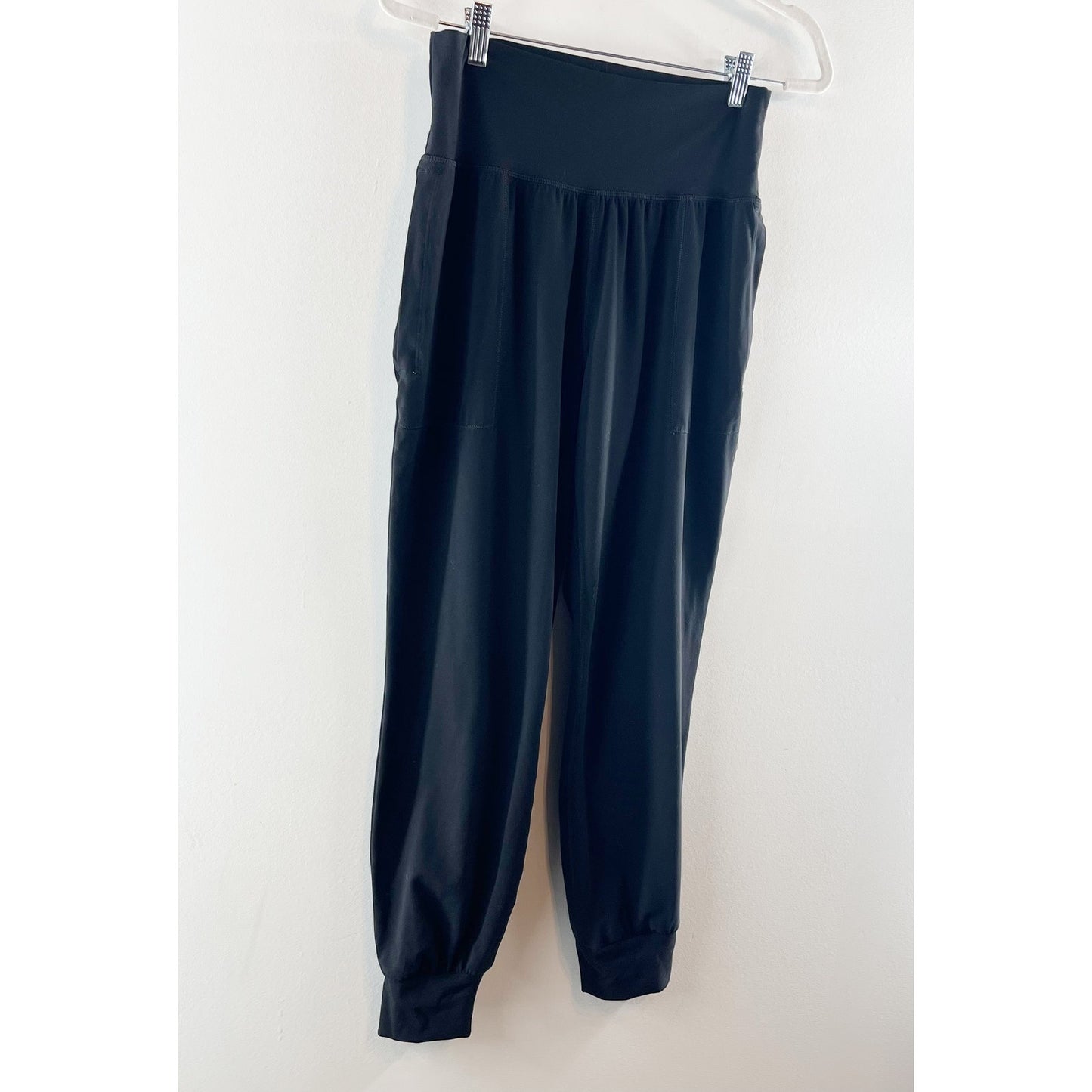 Athleta High Rise Salutation Jogger Pants Leggings Black Medium