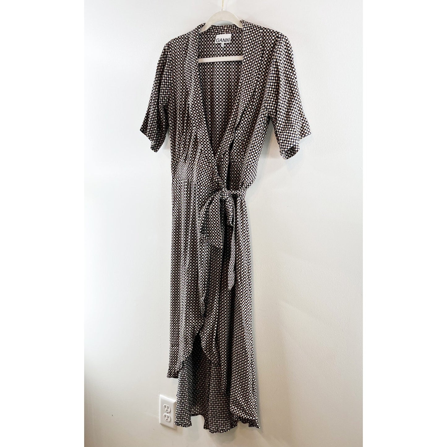 Ganni Checked Short Sleeve Tie Waist Crepe Midi Wrap Dress Beige Black 36