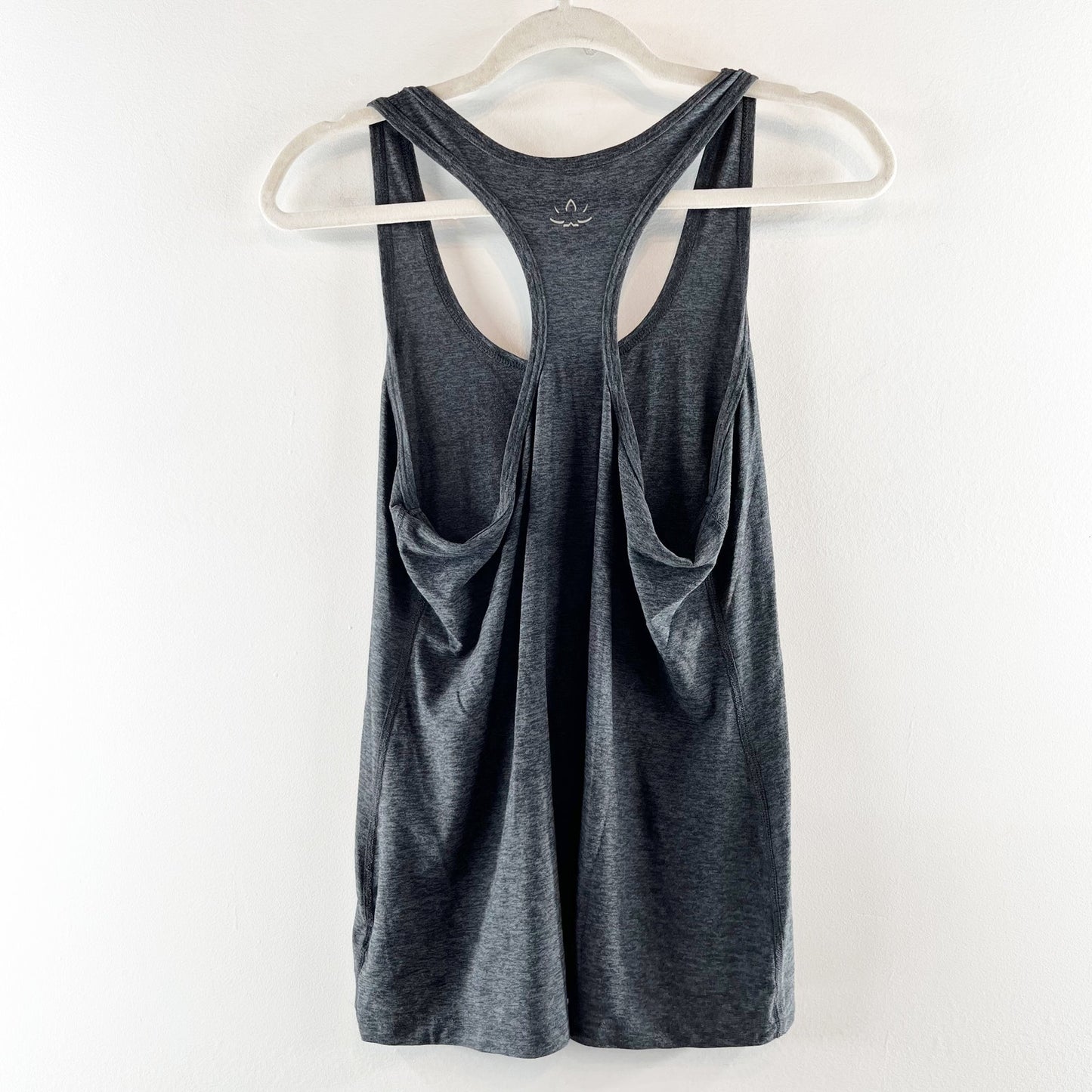 Beyond Yoga Travel Lightweight Racerback Tank Top Gray Medium