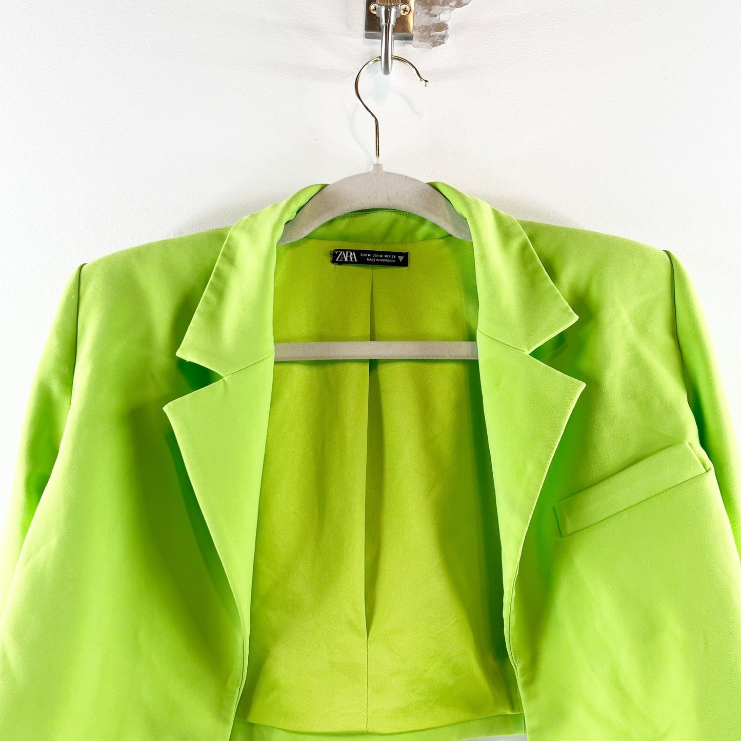 Zara Long Sleeve Notch Lapel Lined Open Front Cropped Blazer Neon Green Medium