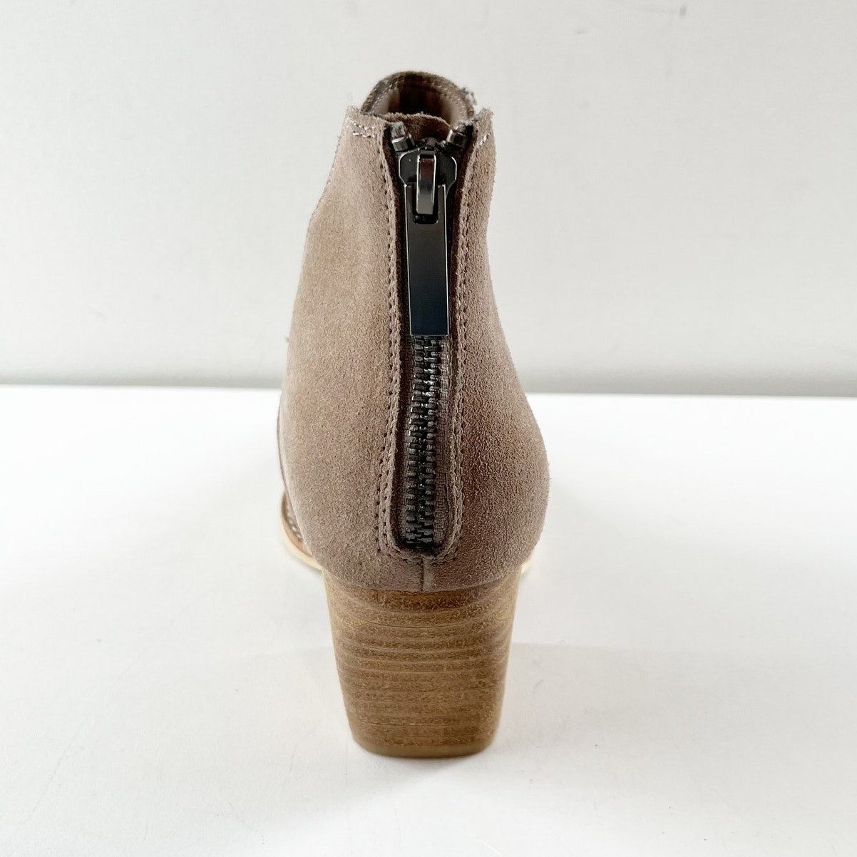 Vintage Havana Collins Suede Pointed Toe Stacked Heel Ankle Booties Tan 6