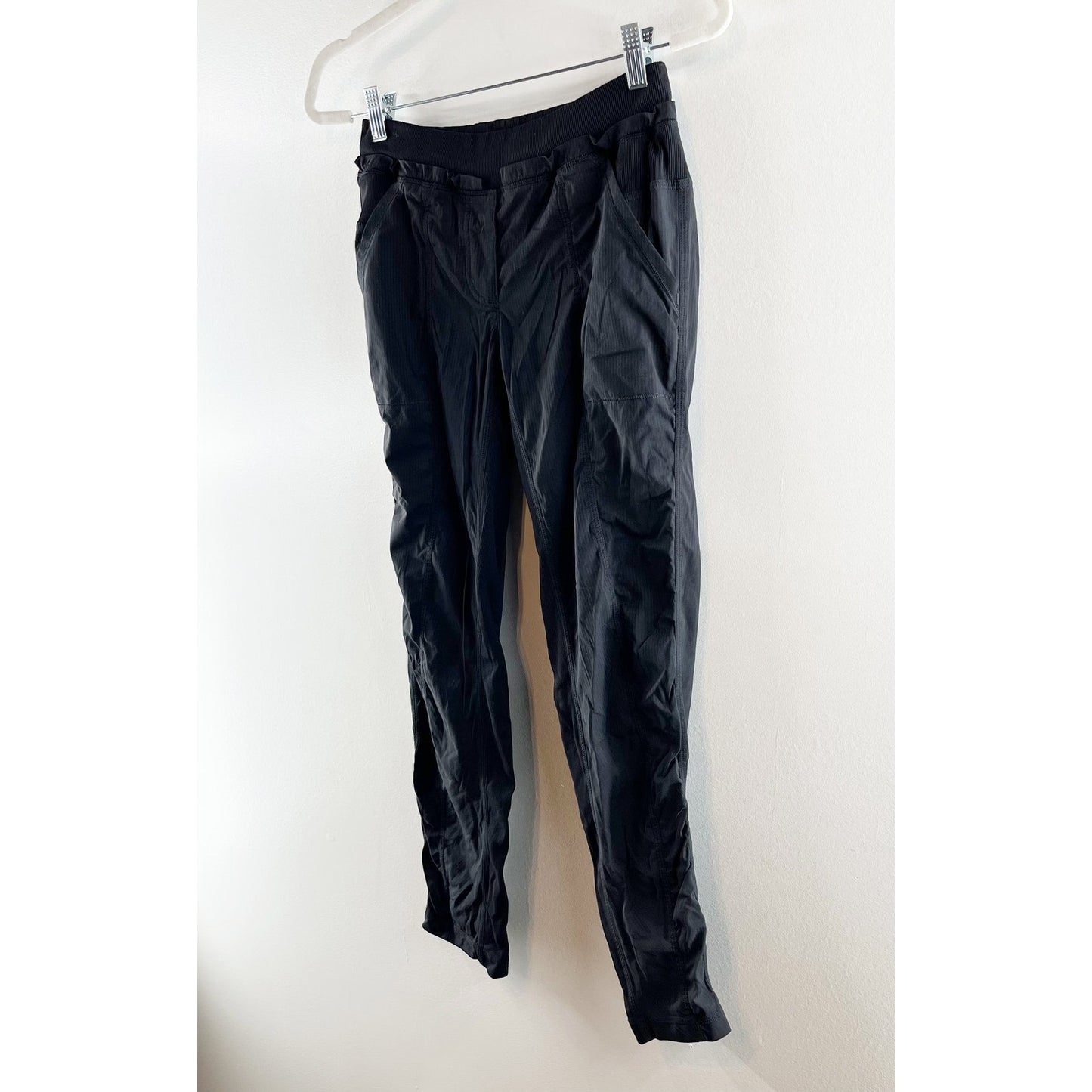 Lululemon Mid Rise Studio Straight Leg Pants Black 6