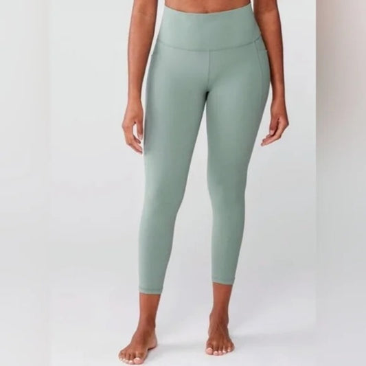 Athleta High Rise Salutation Stash Pocket 7/8 Leggings Green Small