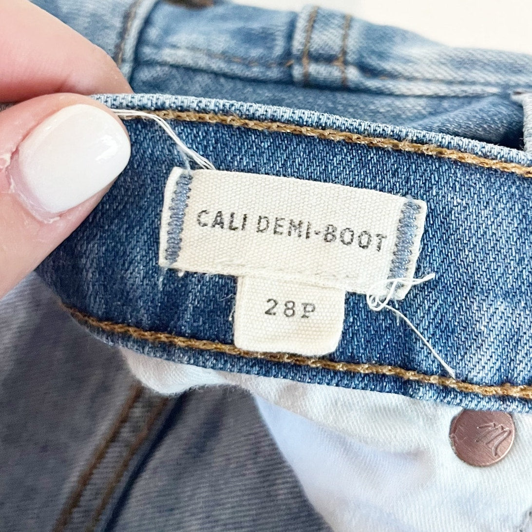 Madewell Cali Demi Boot Cut Jeans in Bess Wash Blue Button front Edition 6 P