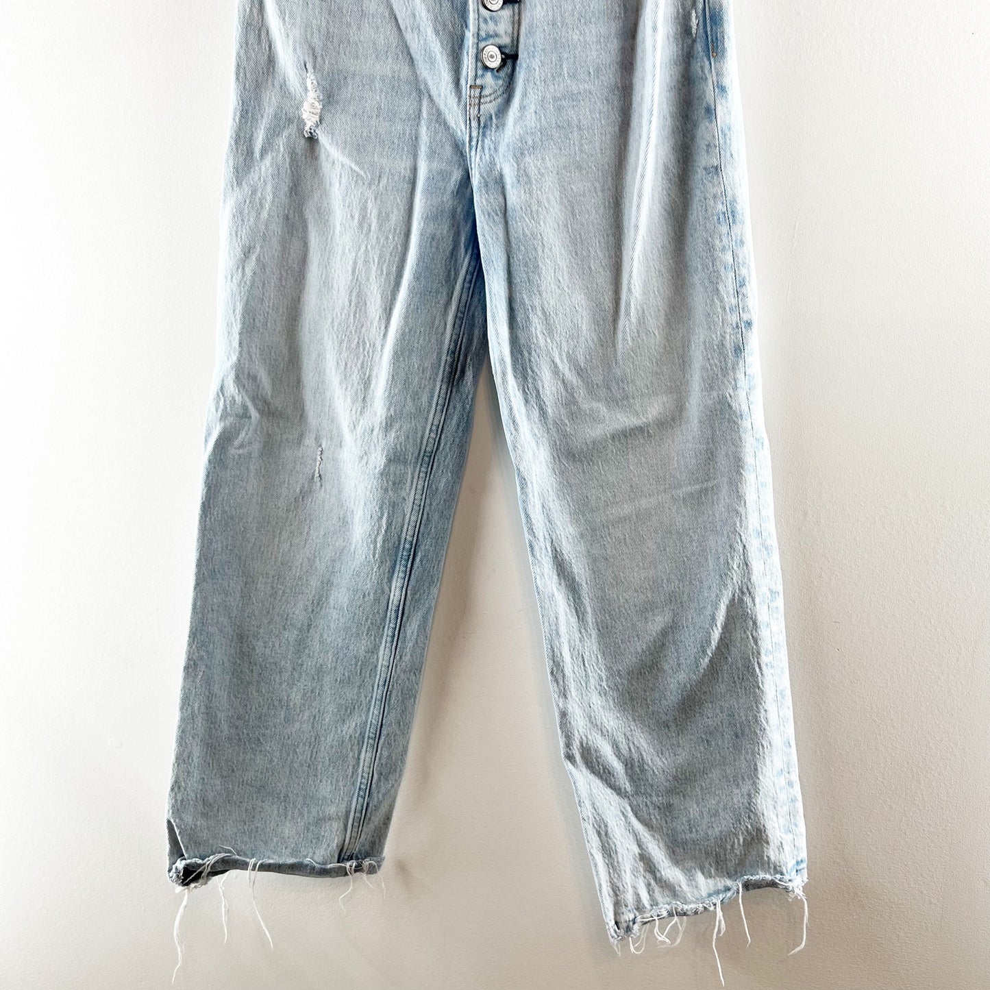 Abercrombie The Crop Wide Leg Ultra High Rise Raw Hem Light Wash Blue Jeans 2