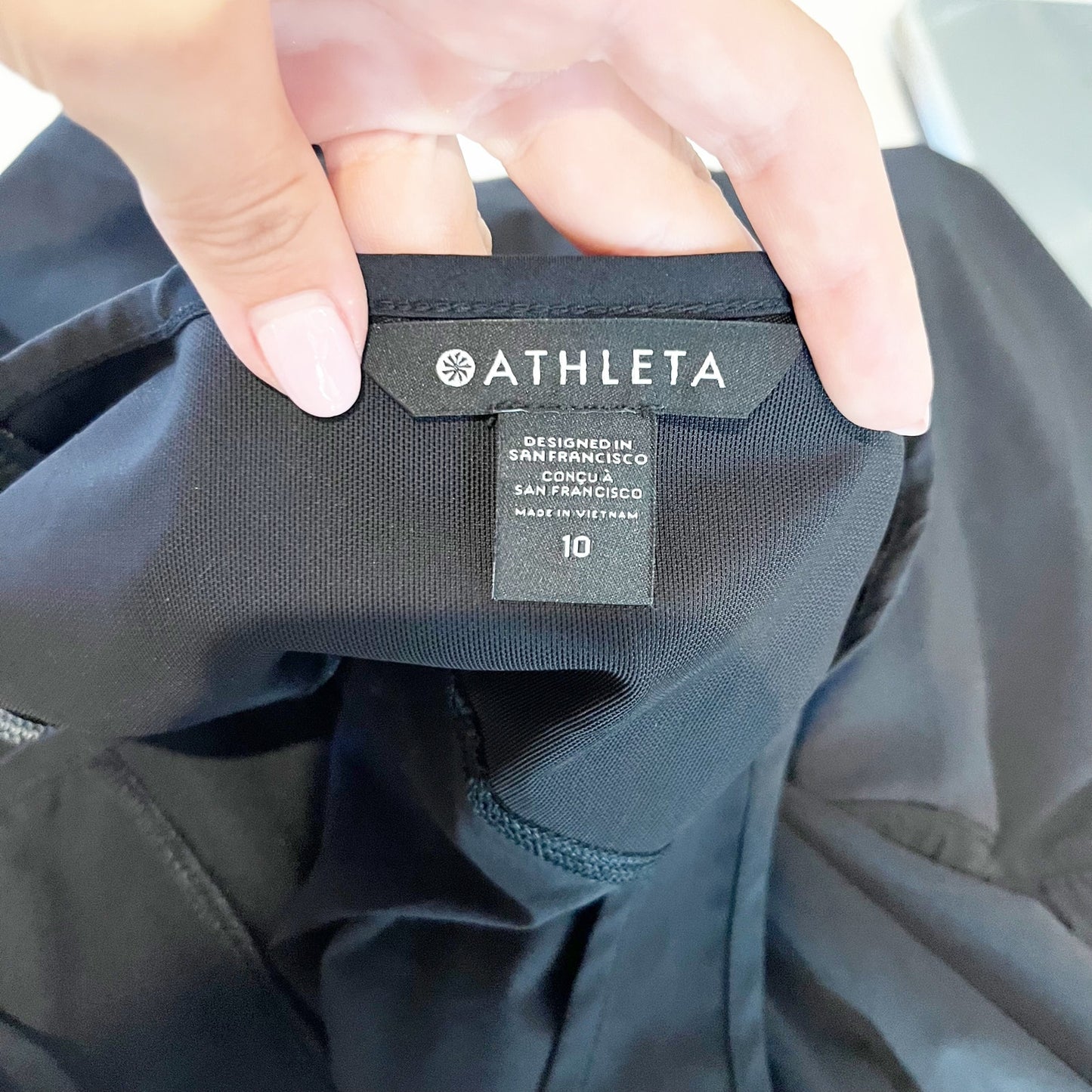 Athleta Expedition Sleeveless Hiking Climbing Mini Tank Dress Skort Black 10