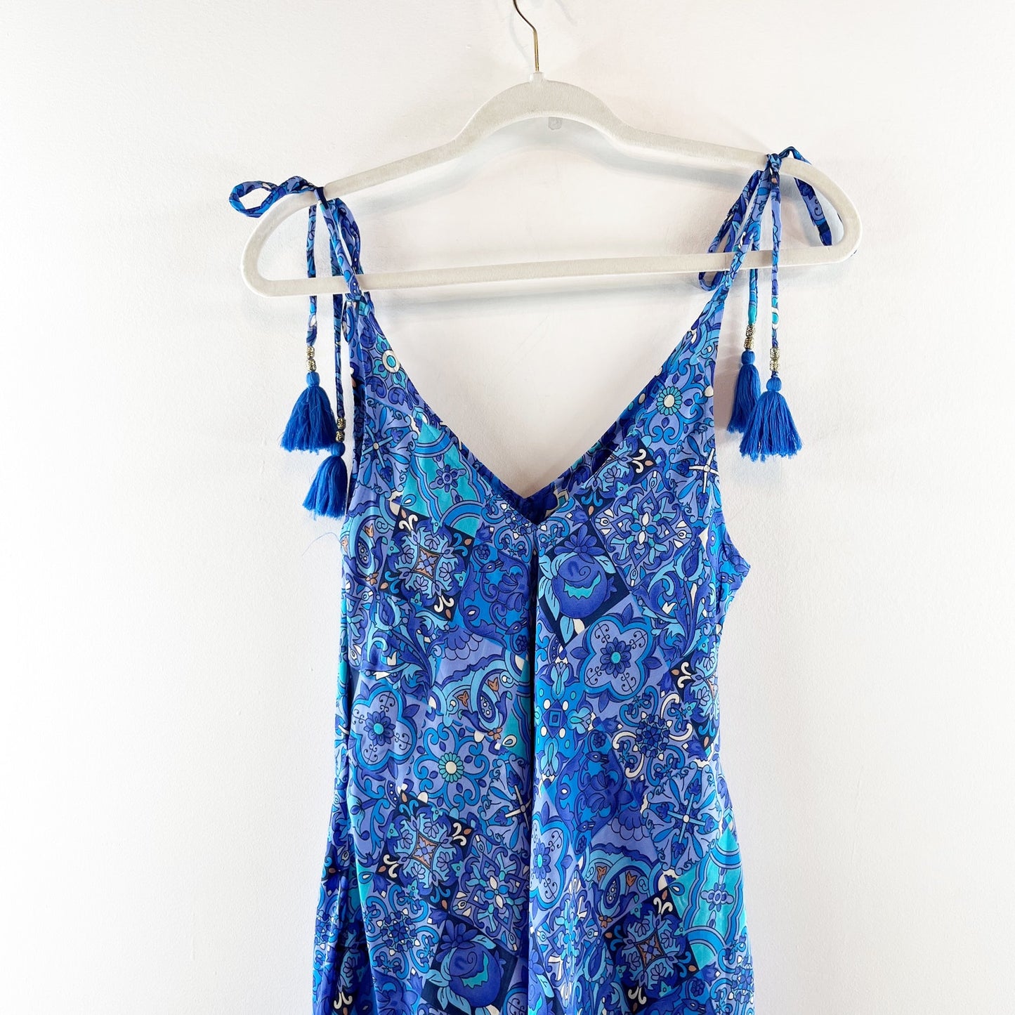 India Boutique Floral Sleeveless Tie Shoulder V-Neck Midi Dress Blue One Size