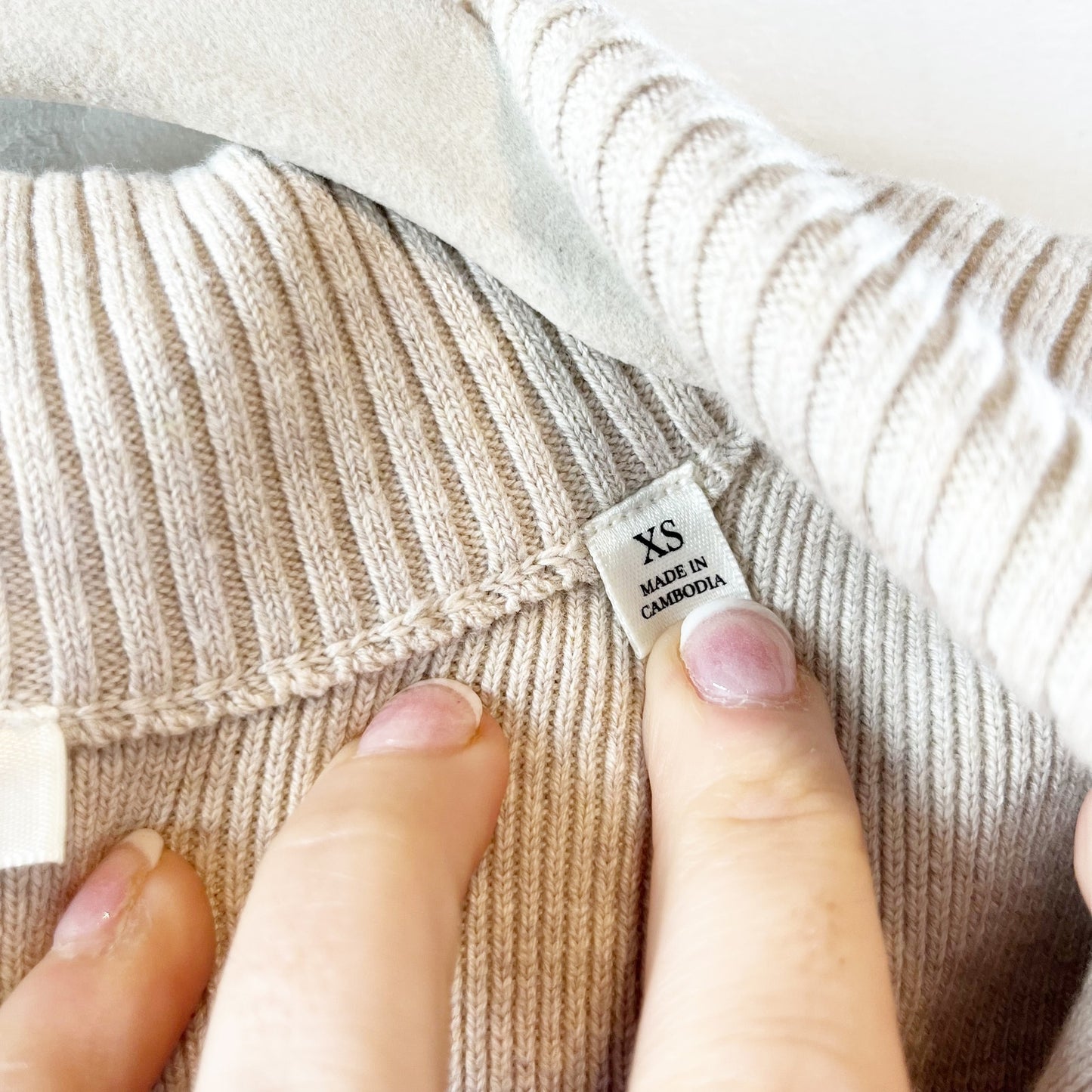 Alo Scholar Knit Cropped Full Zip Jacket Sweater Oatmeal Heather Tan XS