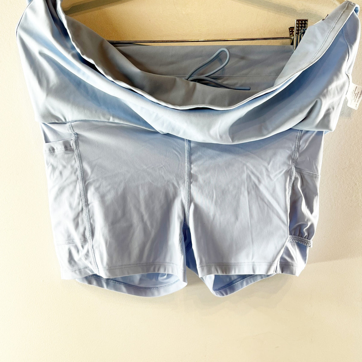 Vuori Pull On High Rise Drawstring Waist Mini Daily Skirt 14" Light Blue Small