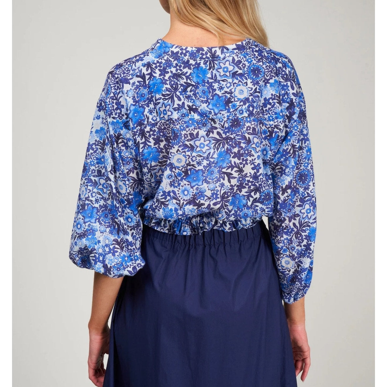Cara Cara Perrin Floral Button Up Tie Hem Top Blouse Blue Medium