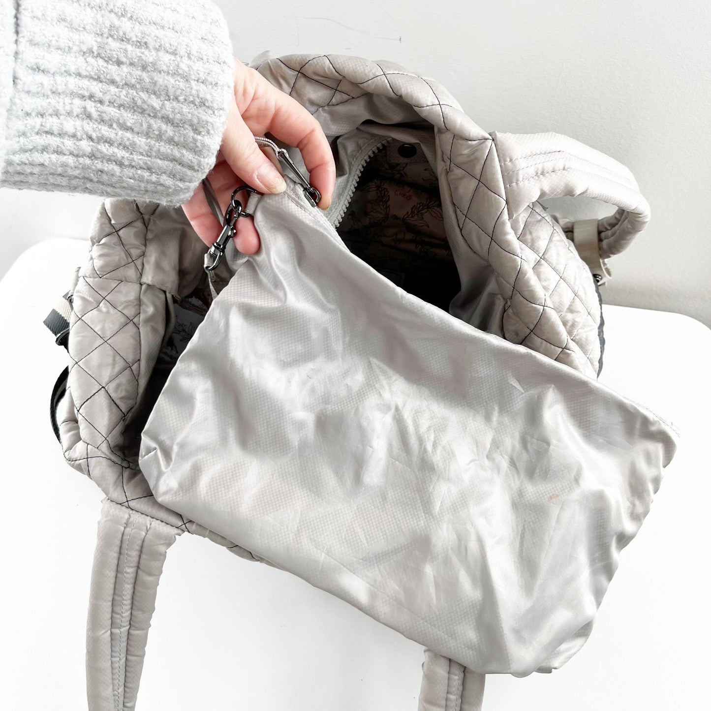 Oliver Thomas Kitchen Sink Colorblock Tote Quilted Bag Purse Gray Black