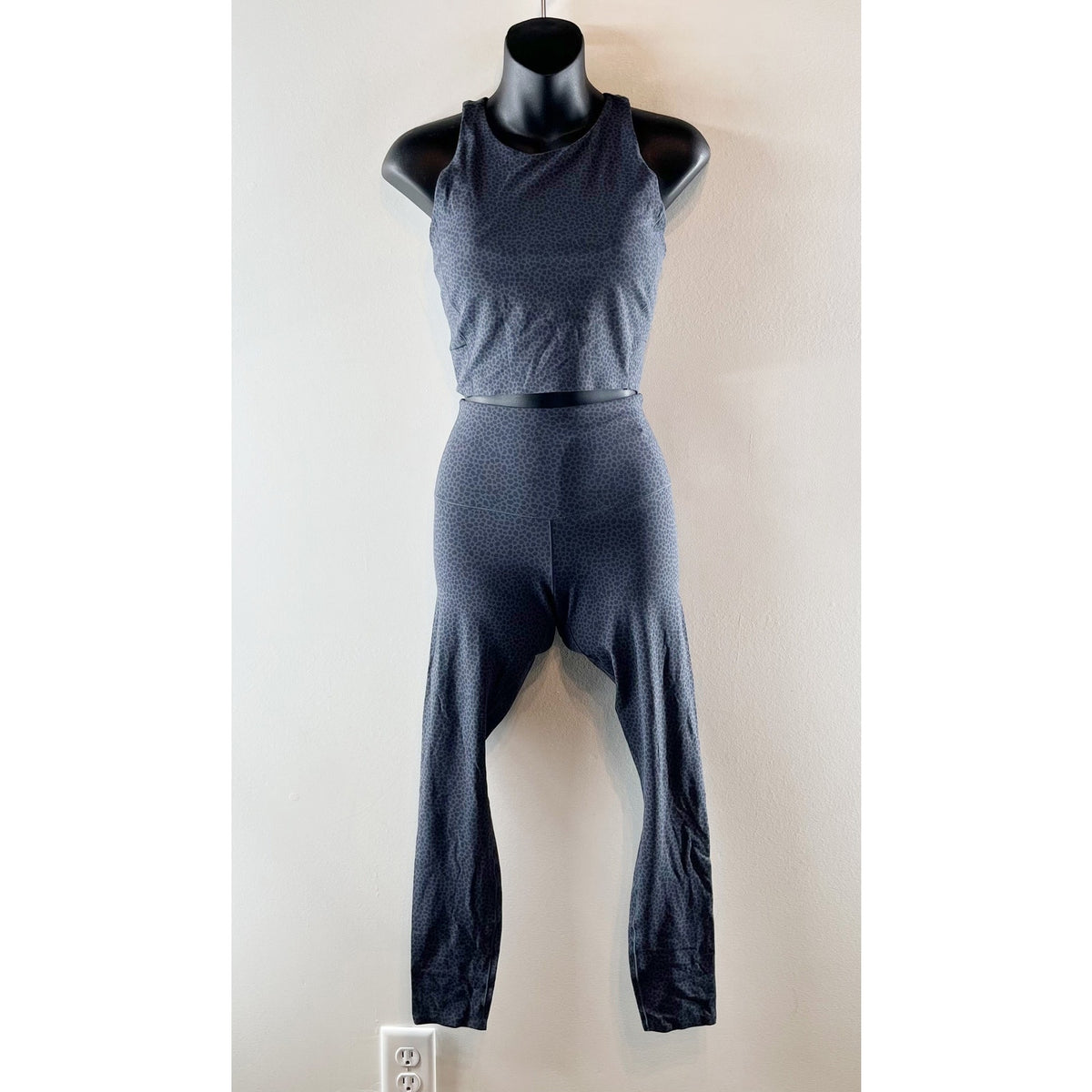 Rhone Revive Print Racerback Crop Tank & High Rise Leggings Set Blue Spotted XS