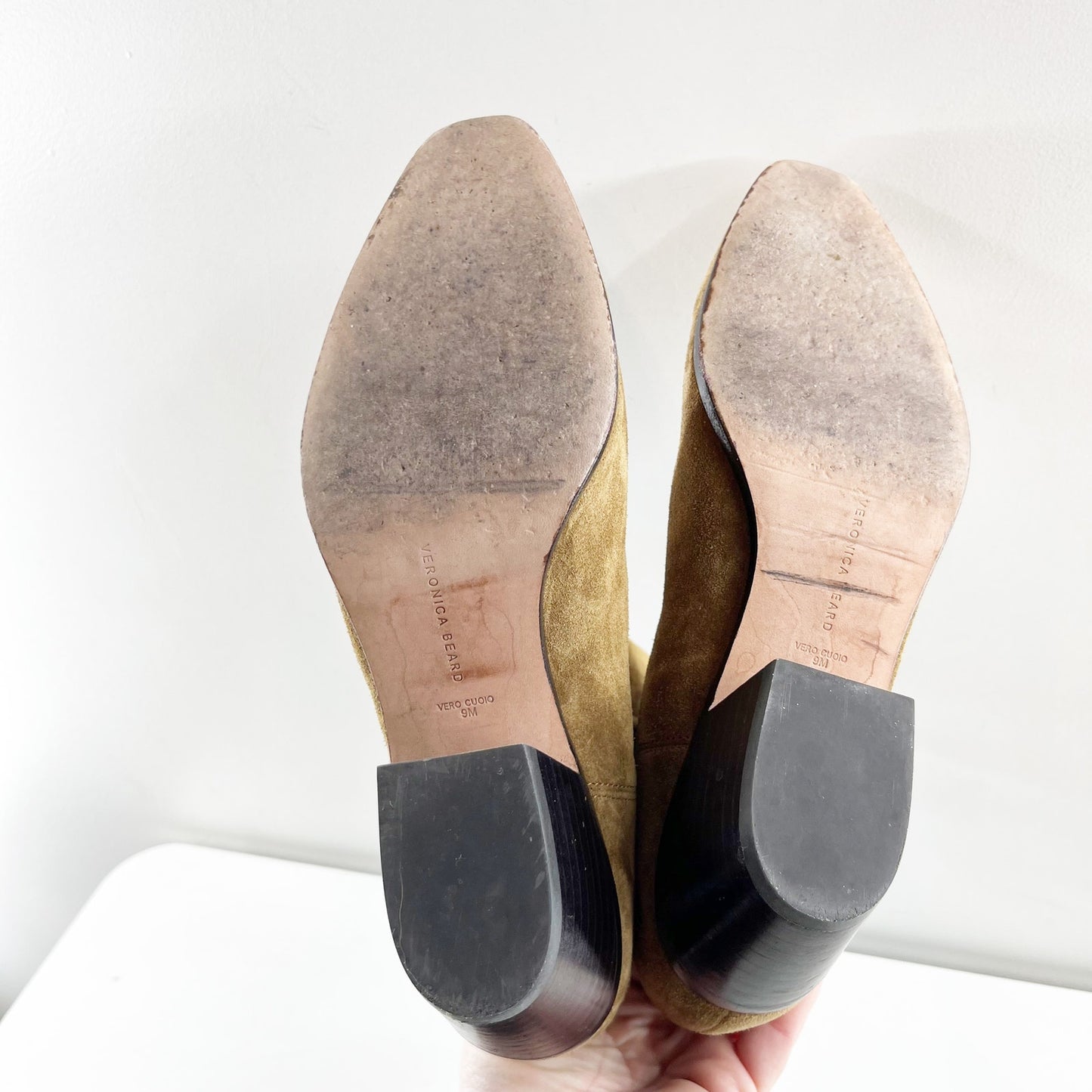 Veronica Beard Lada Suede Chelsea Boots Booties Snip Toe Brown 9