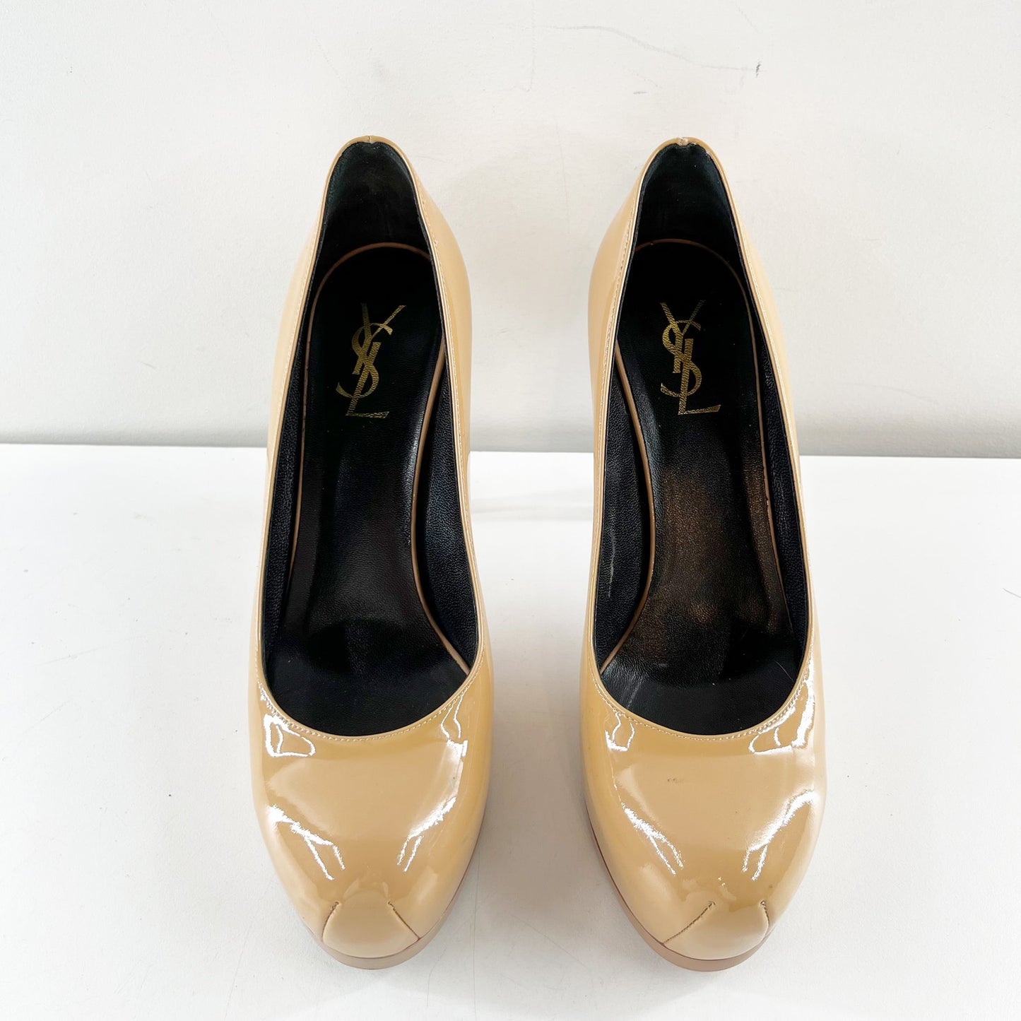 YSL Yves Saint Laurent Tribute Too Patent Leather Stiletto Pumps Heels Nude 39