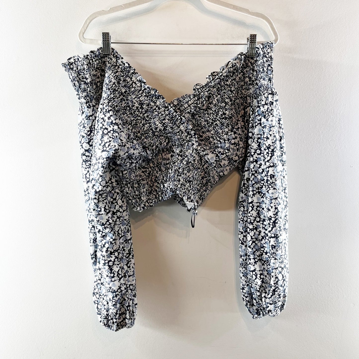 Abercrombie & Fitch Smocked Long Sleeve V Neck Floral Top Blouse Blue Small