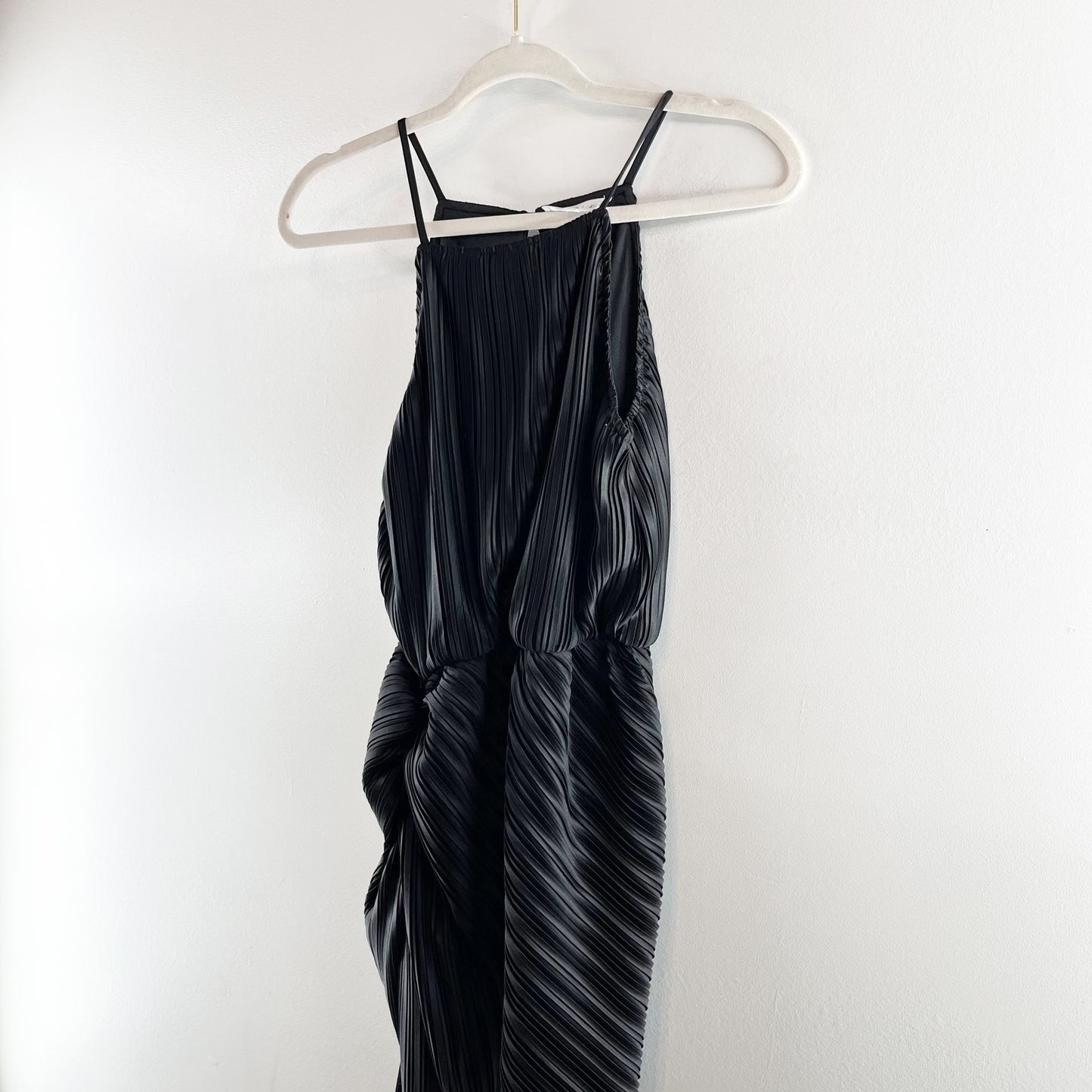 Mable Yanni Ruched Pleated Midi Dress Slit Front Sleeveless Slim Black Medium