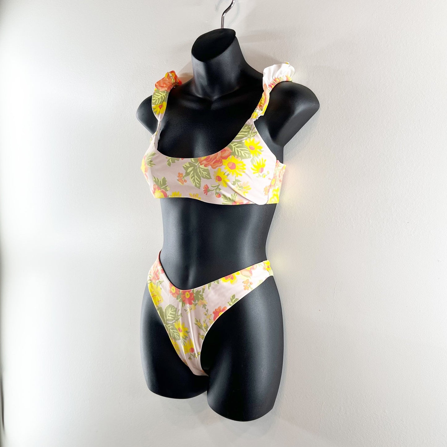 Aerie Printed Ruffle Scoop Bikini Top & High Cut Cheekiest Bikini Bottom Set M