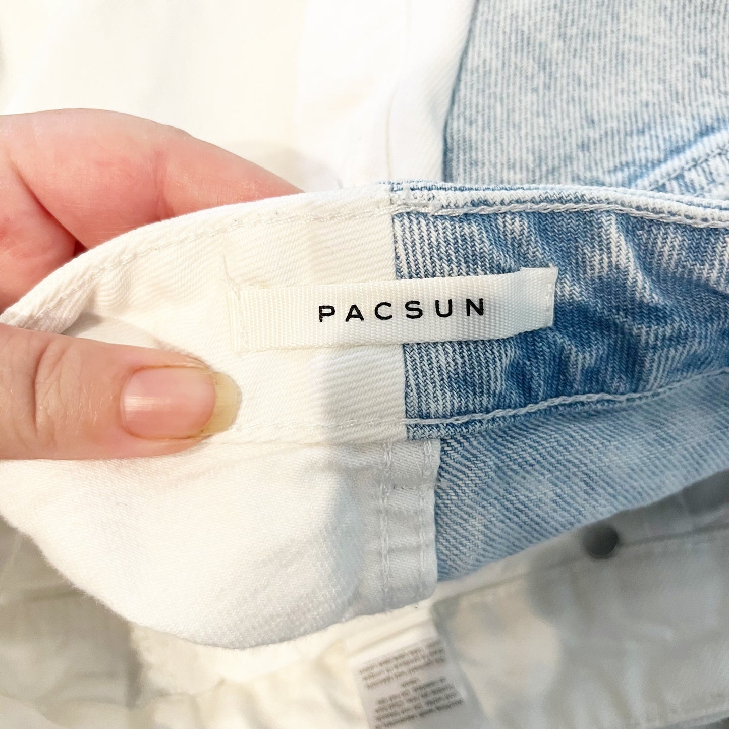 PacSun High Waisted Two-Tone Cuffed Hem Mom Shorts Blue White Denim 29