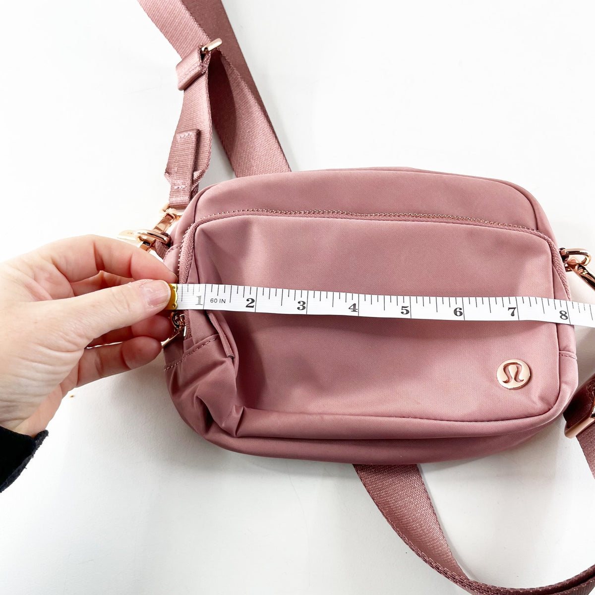 Lululemon Everywhere Crossbody Bag Purse 2L Dusty Rose Pink