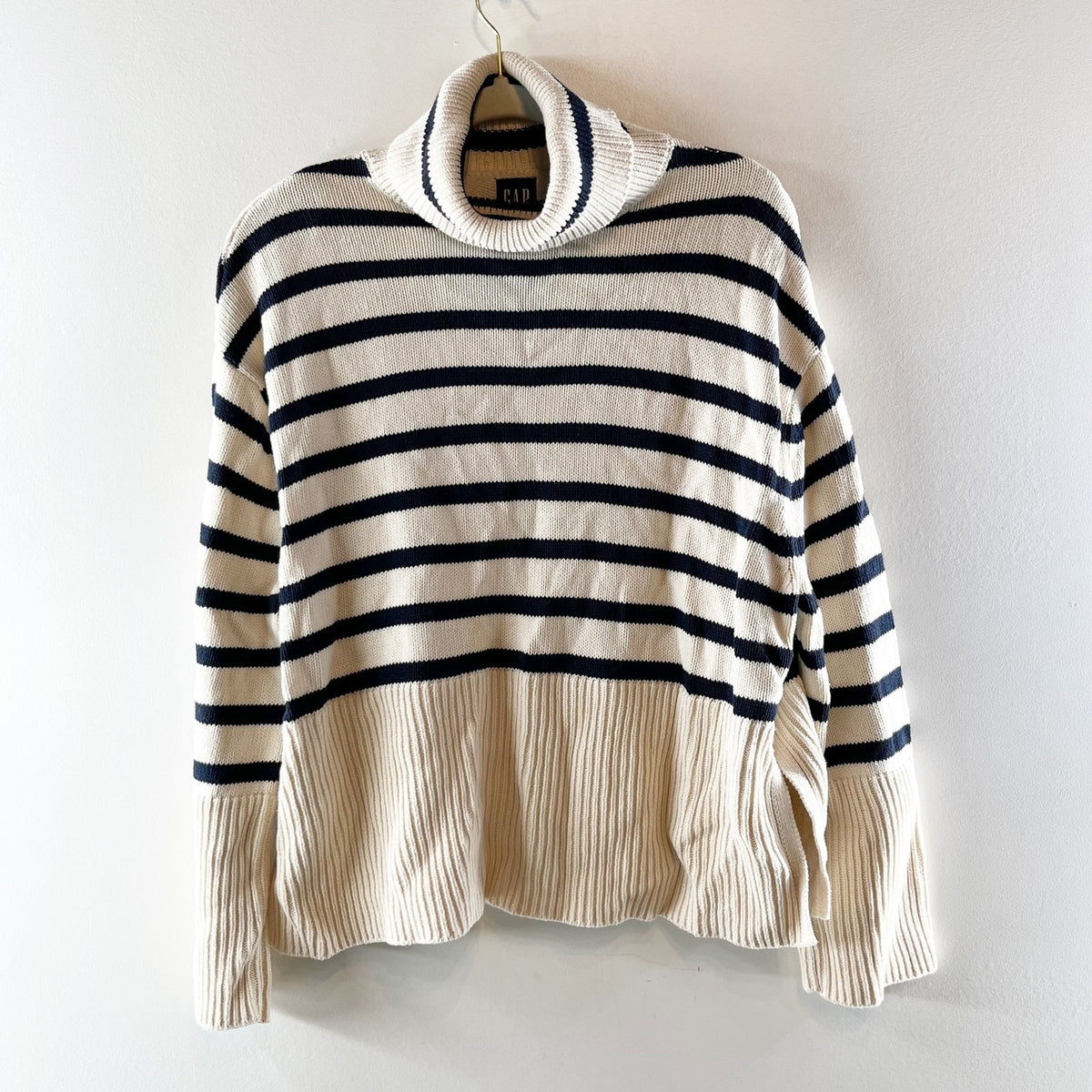 Gap 24/7 Striped Long Sleeve Split-Hem Turtleneck Knit Sweater Cream Blue XS