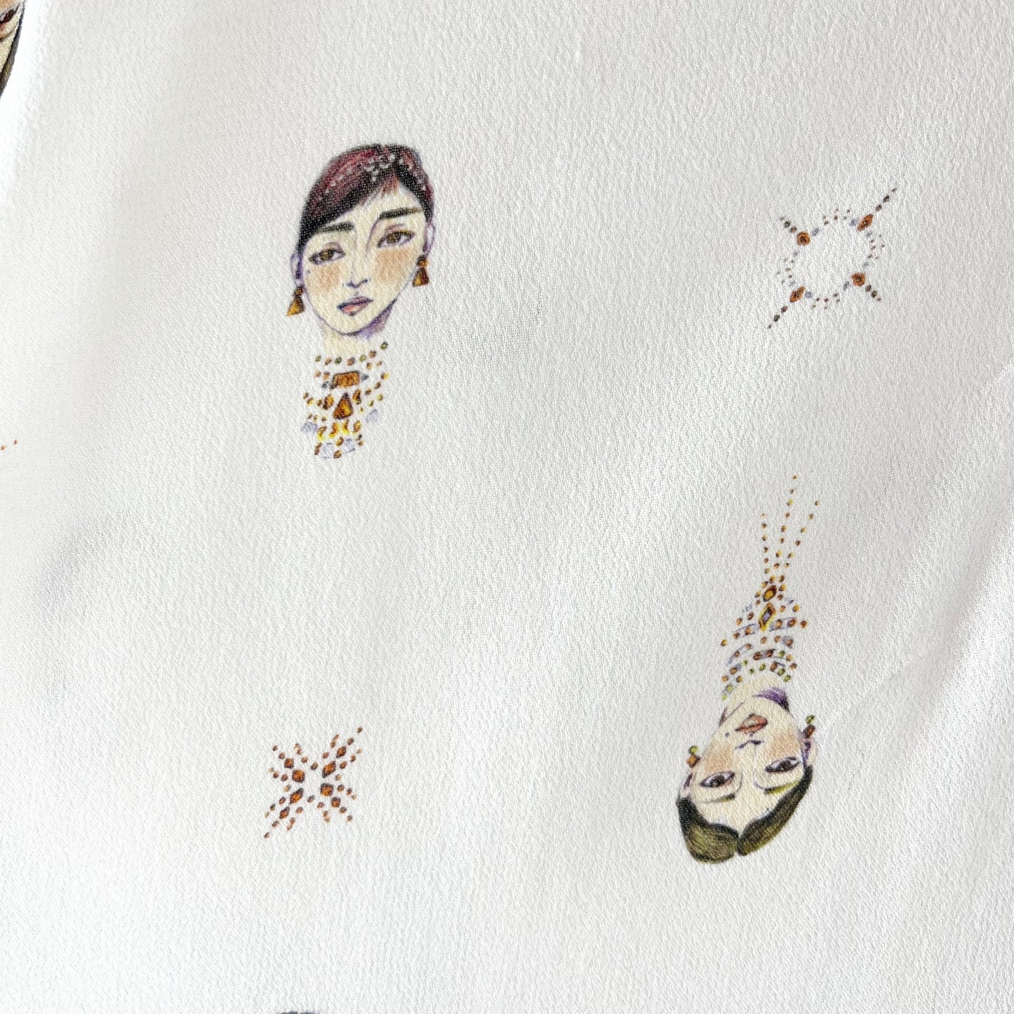 Johnny Was V Neck Sleeveless Faces Print Tank Top White Small
