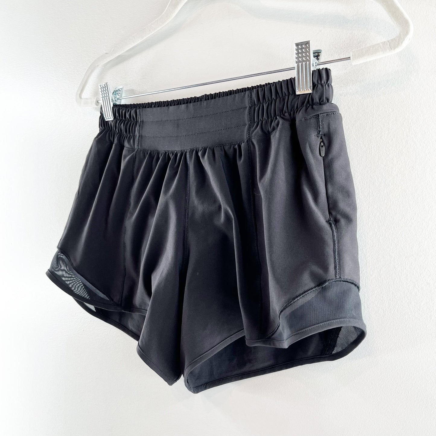 Lululemon Hotty Hot Pull On Low-Rise Lined Active Running Short 4" Black 4 Tall