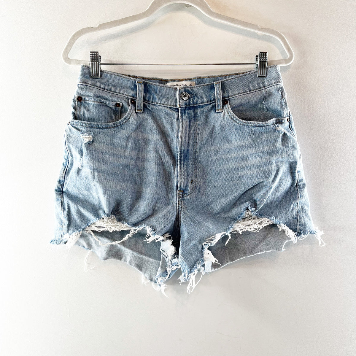 Abercrombie & Fitch The 4" Curve Love High Rise Denim Mom Shorts Blue 30 / 10