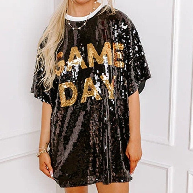 Main Strip Game Day Sequin Short Sleeve Crew Neck Tunic T-Shirt Black Large