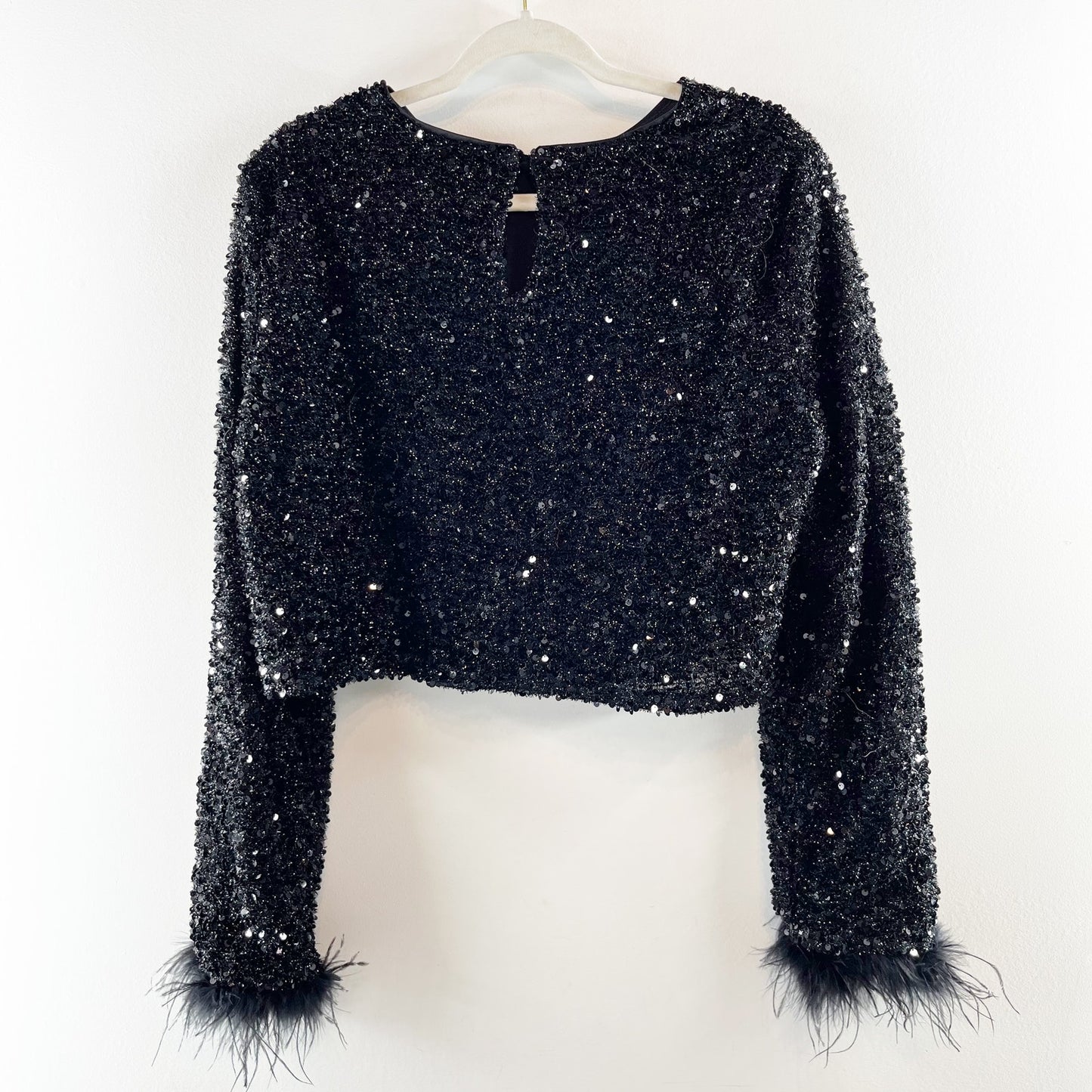 Lulus Sparklin Behavior Sequin Cropped Feather Long Sleeve Top Black XL