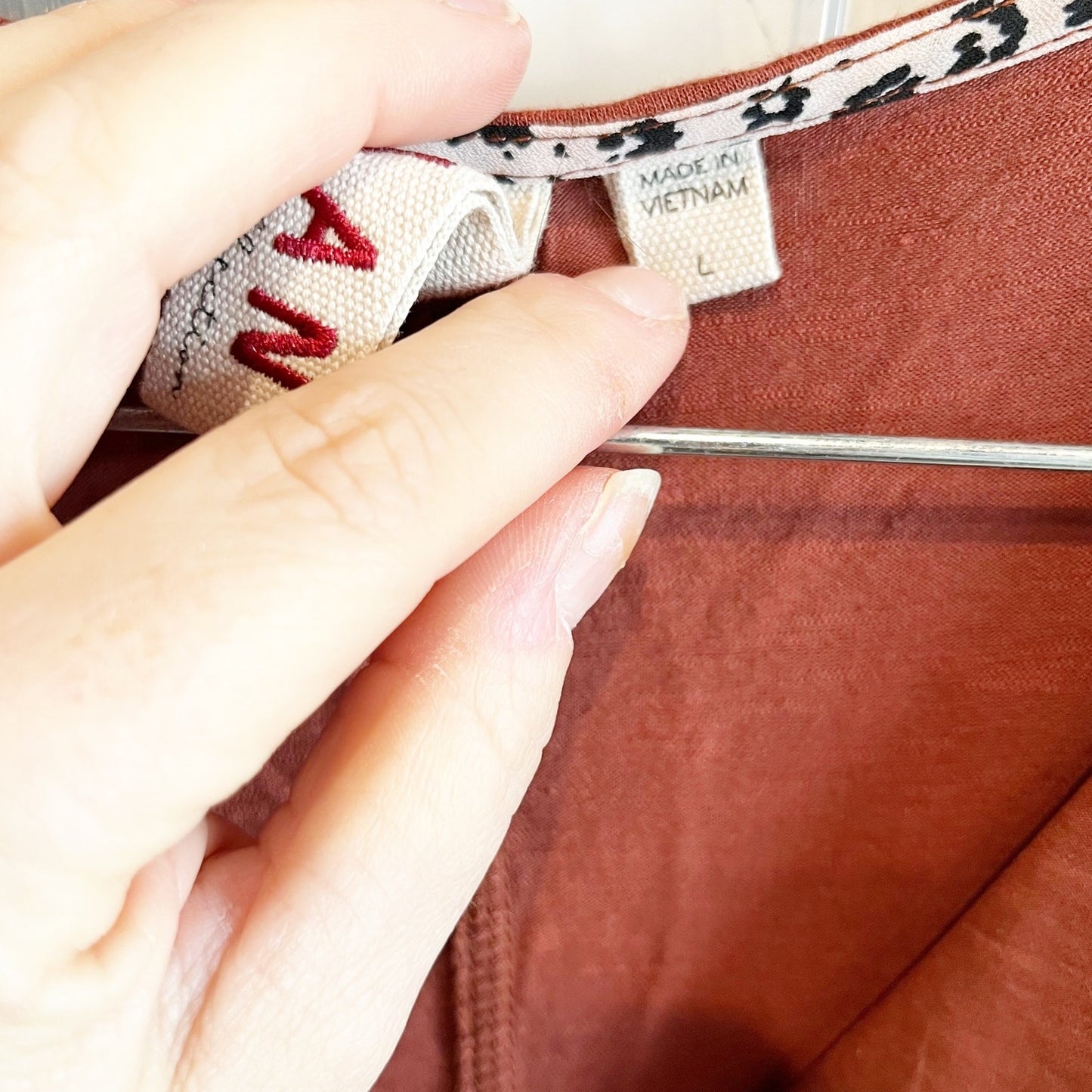 Anthropologie Dolan V Neck Long Sleeve Blouse Top Terracotta Rust Red Large