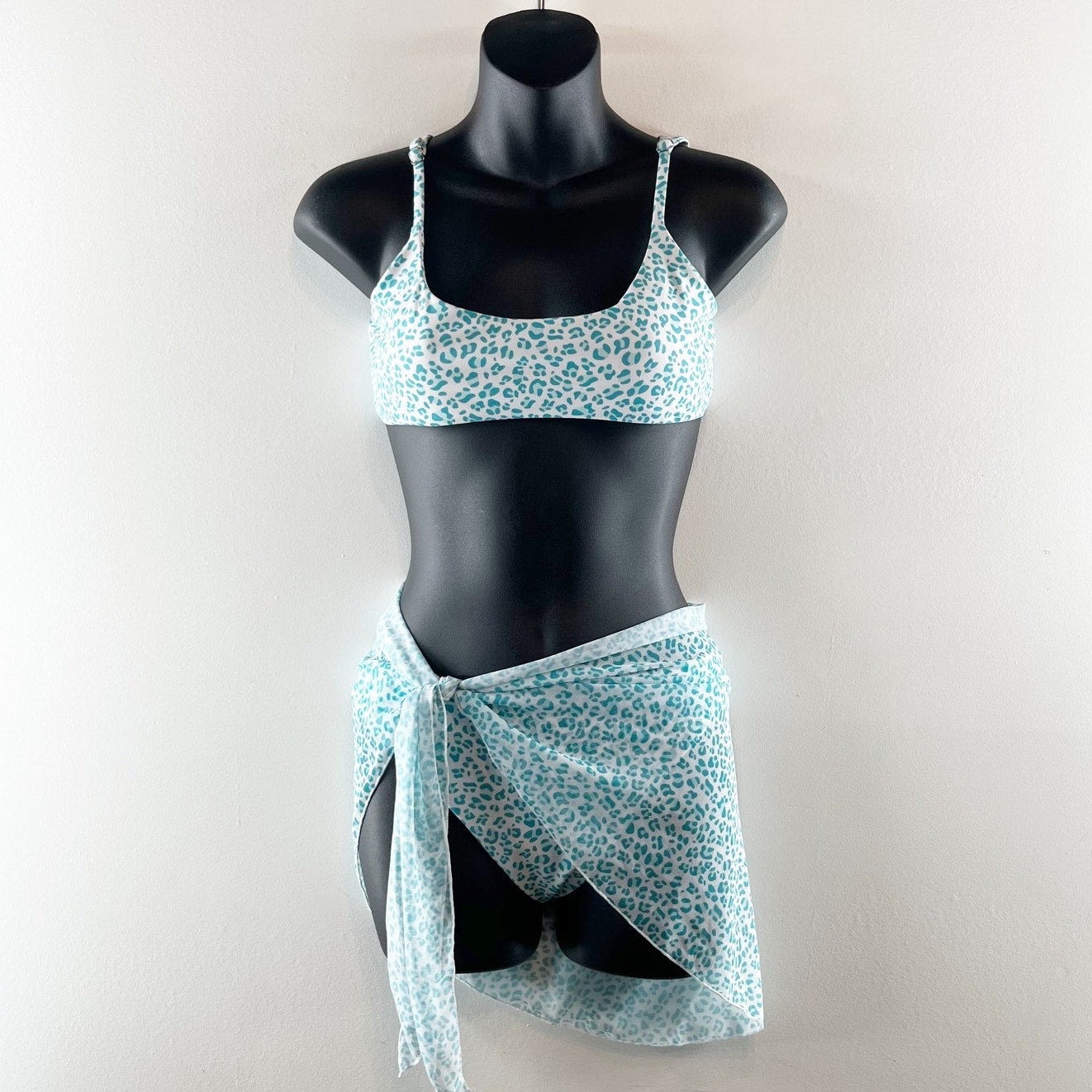 SHEIN Cheetah Print Bikini Set with Matching Coverup Skirt Blue White Small