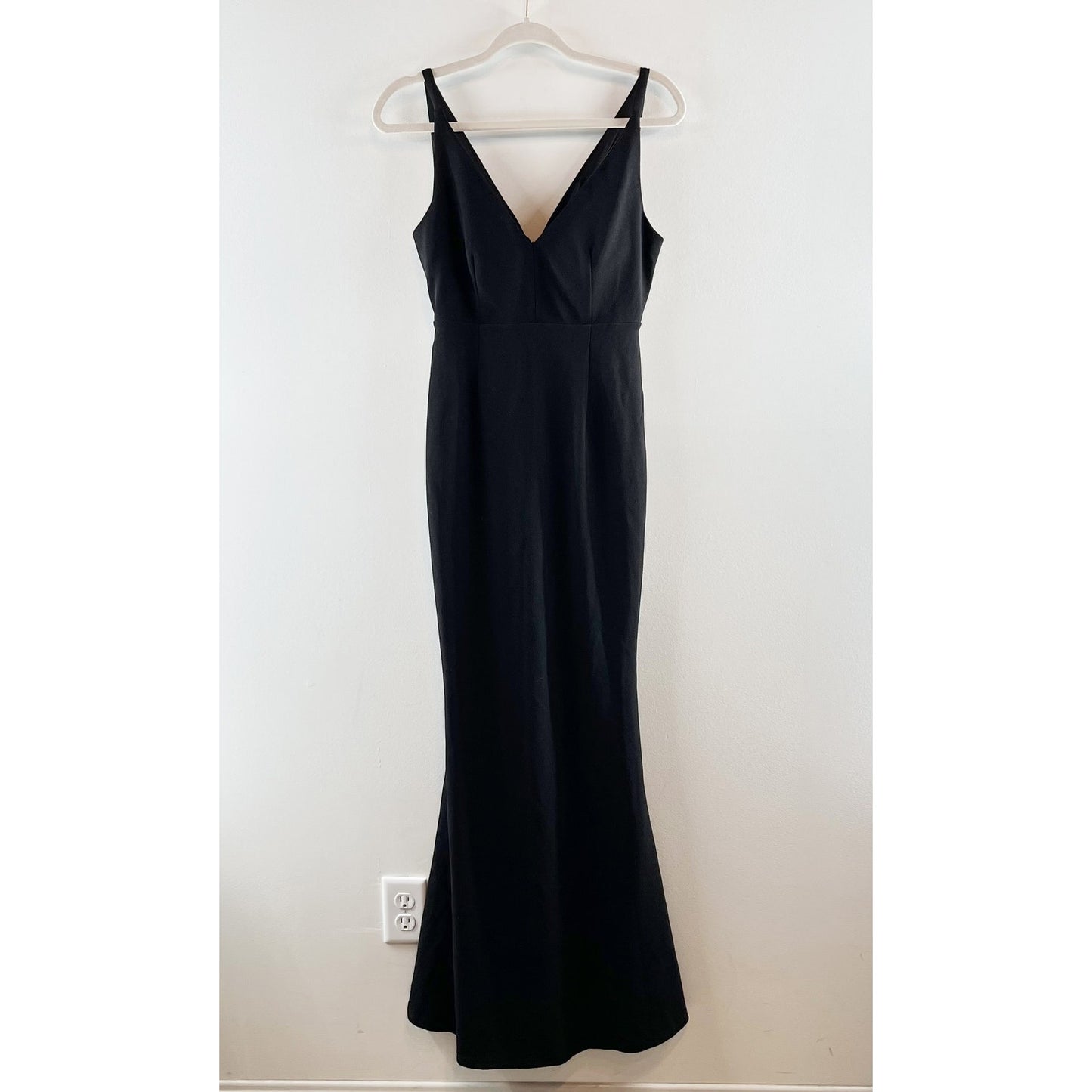 Lulus Melora Crepe Knit V-Neck Sleeveless Glam Mermaid Maxi Dress Black Small
