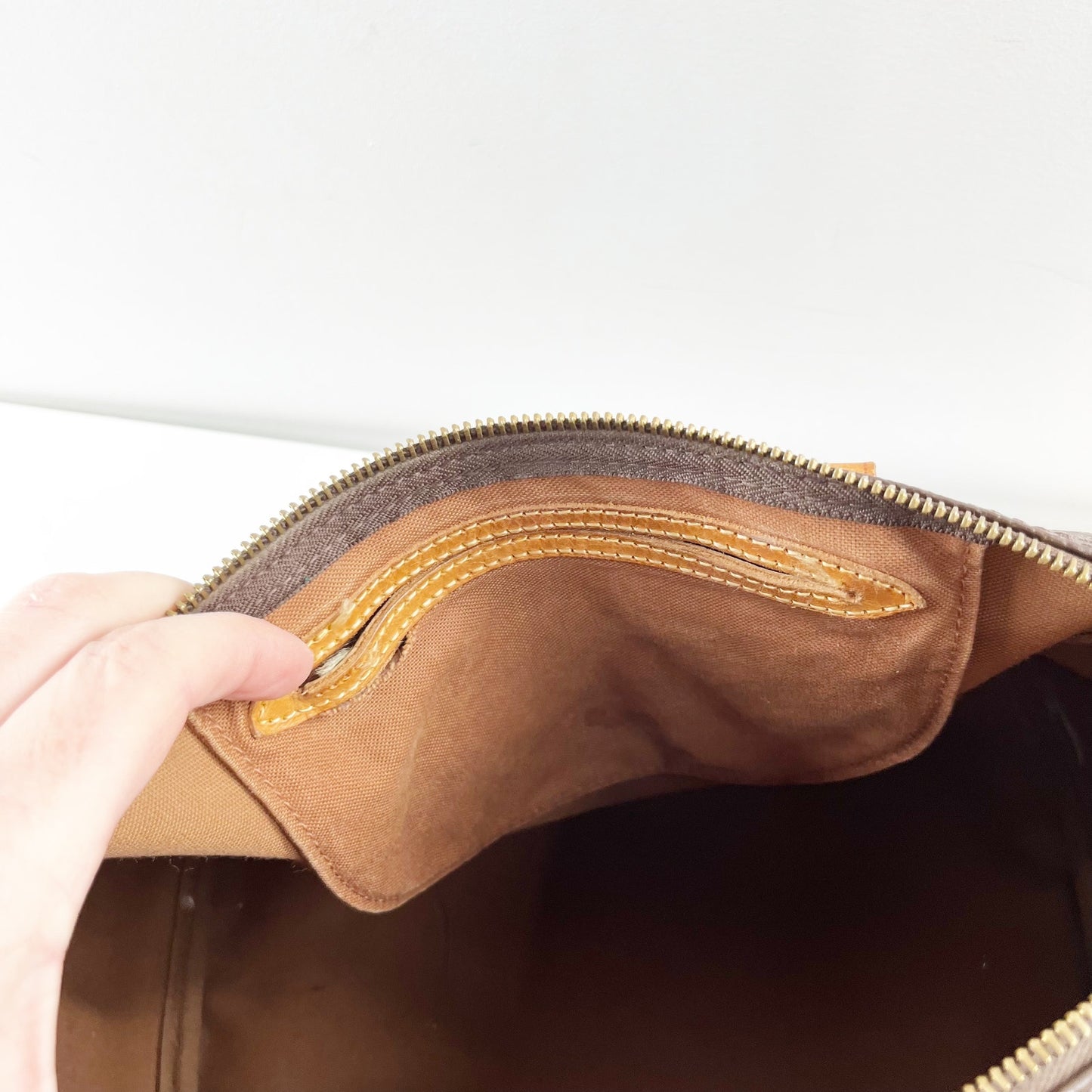 Louis Vuitton Vintage Speedy 30 Top Handle Canvas Monogram LV Bag Purse Brown