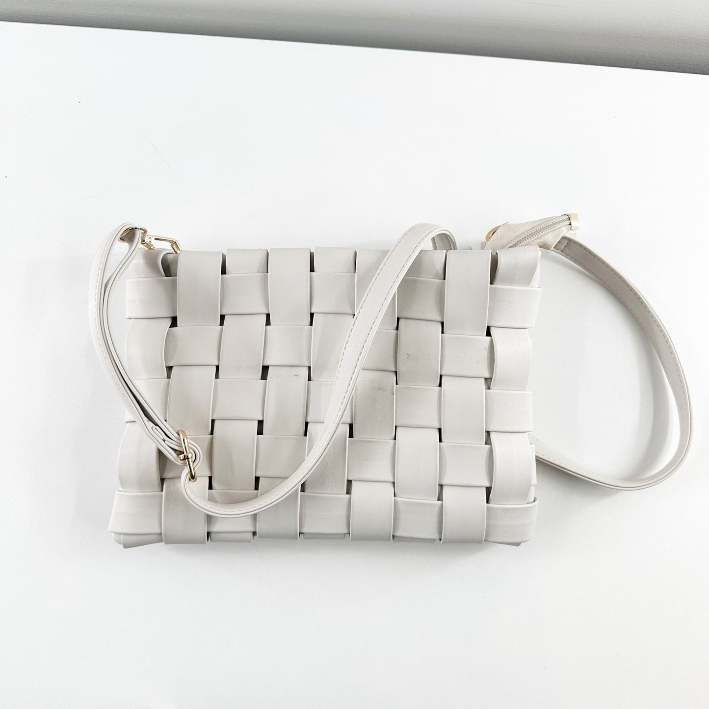 Anthropologie Lindy Woven Crossbody Purse Bag White