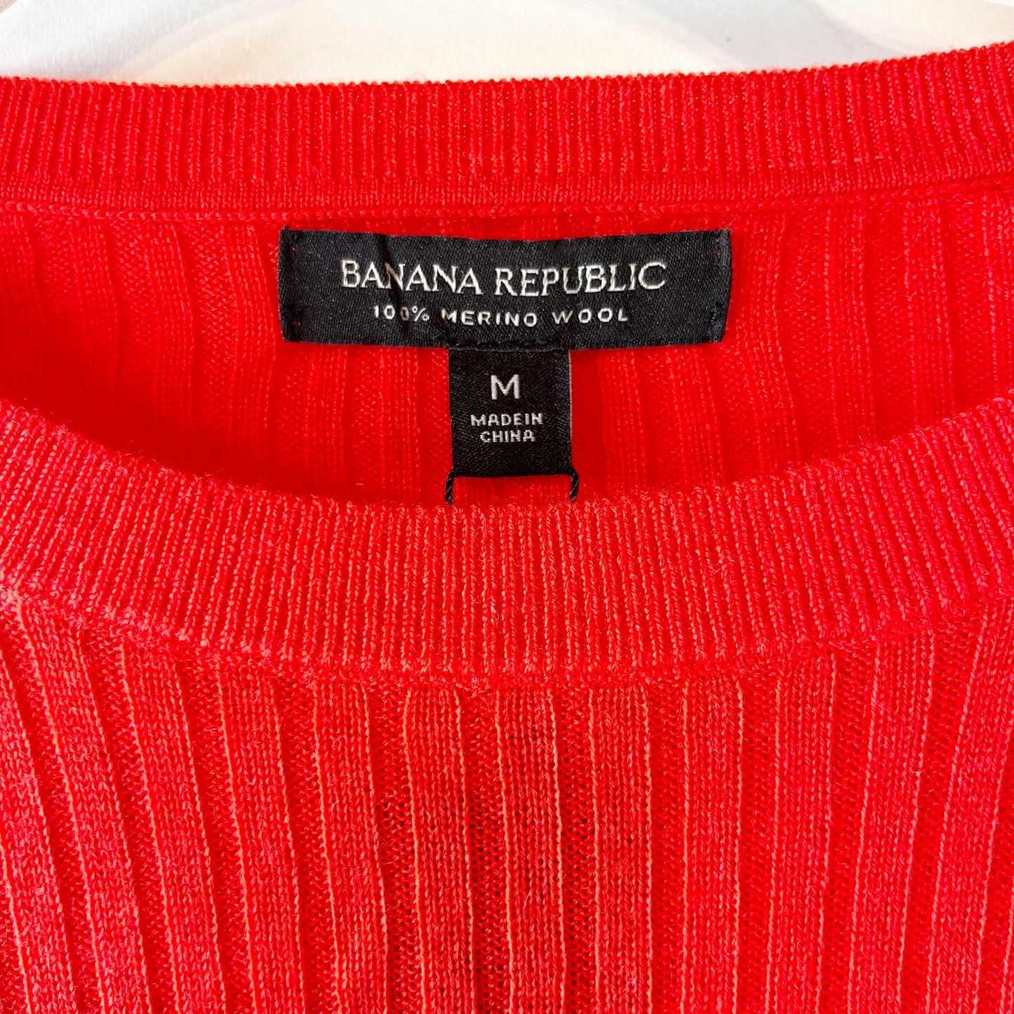 Banana Republic Crewneck Short Sleeve Ribbed Merino Wool Tee Shirt Top Red M