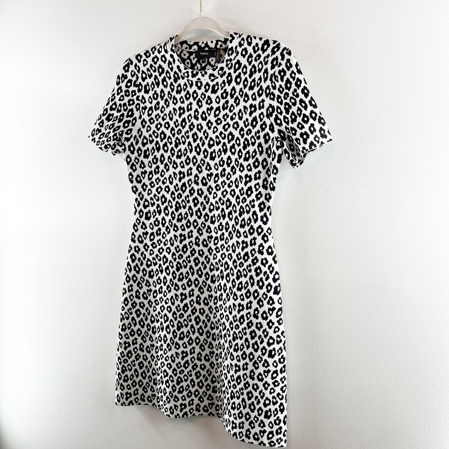 Theory Leopard Print Short Sleeve Round Neck Knit Mini Dress Black/White Medium