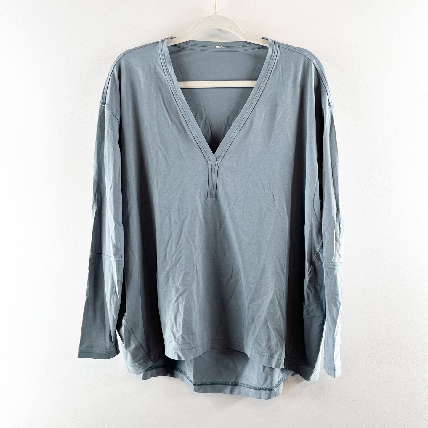 Lululemon Back In Action V-Neck Long-Sleeve Shirt Grey Sage Medium