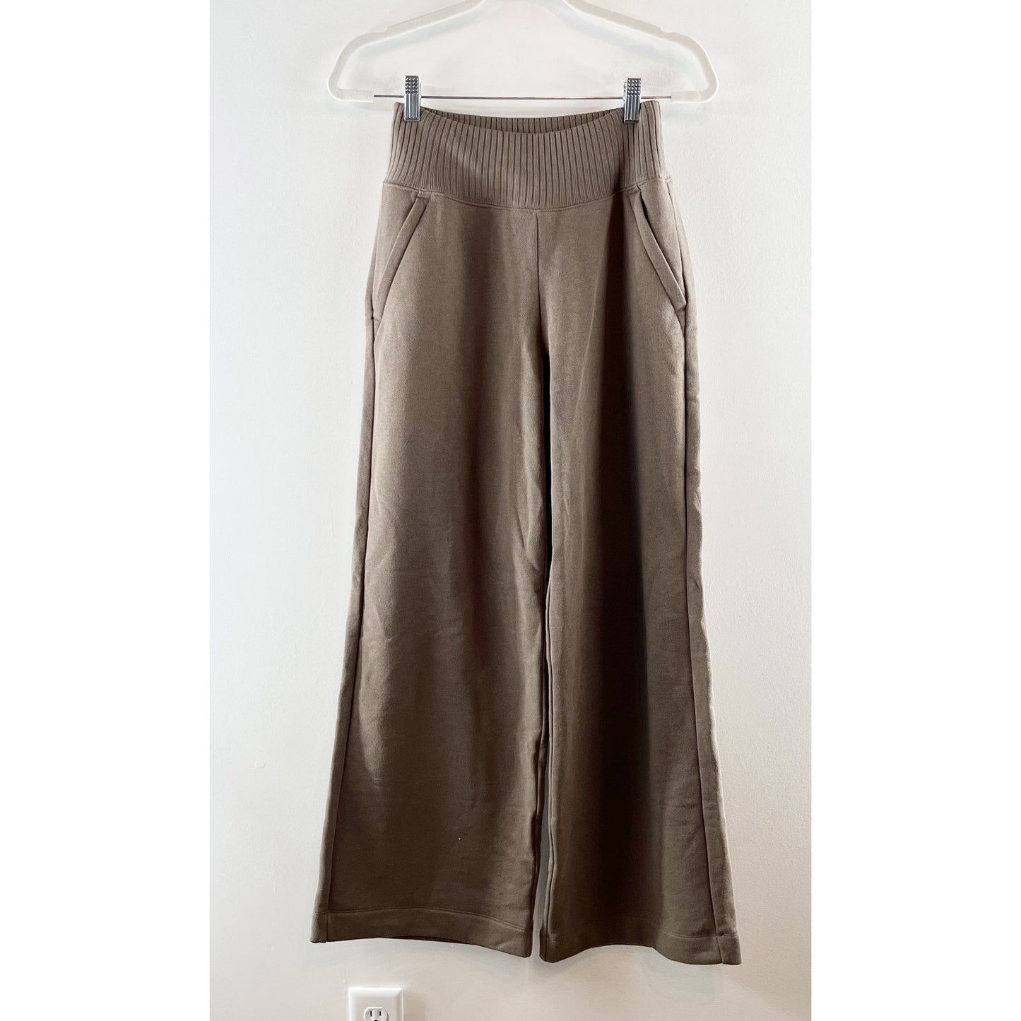 Alo Yoga Serenity Soft French Terry High Waisted Wide Leg Sweatpants Truffle XS