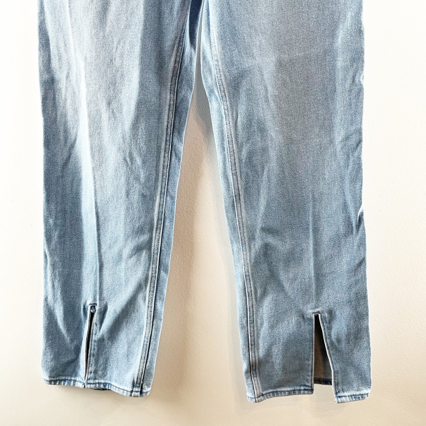 Hollister Ultra High Rise Dad Jeans Slit Hem Blue 26 / 2