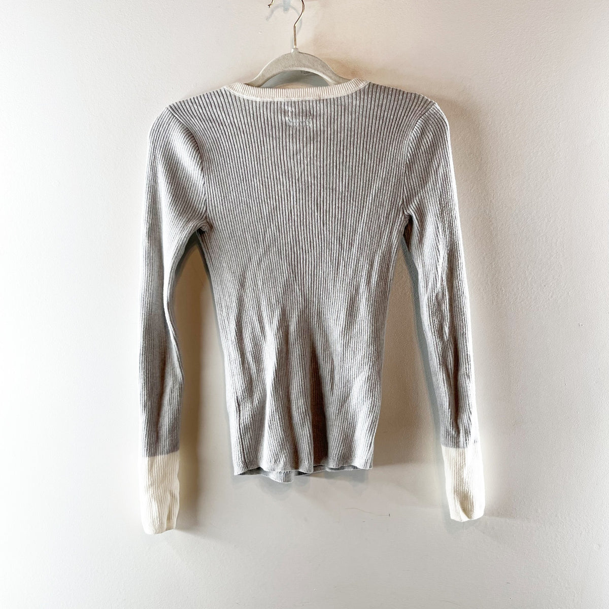 Faherty Mikki Henley Ribbed Cotton Cashmere Top Gray XS