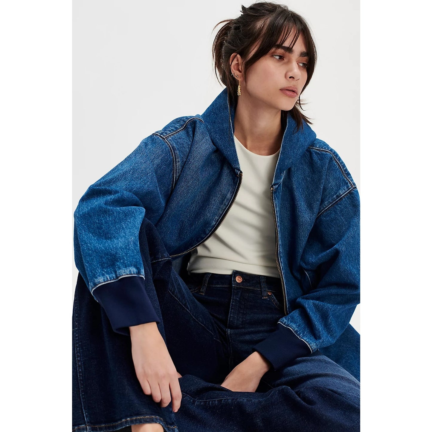 MOTHER The Big Tipper Denim Jacket in Yes Chef Wash Blue Medium