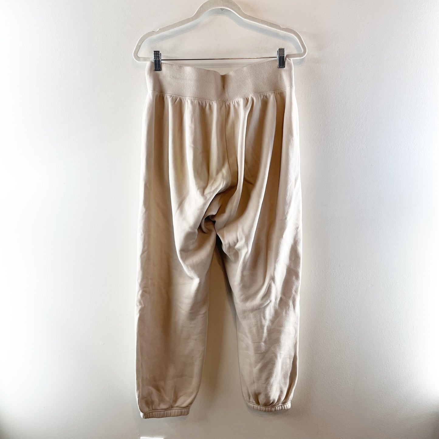 Nike Sportswear Phoenix Fleece High-Waisted Oversized Sweatpants Joggers Cream M
