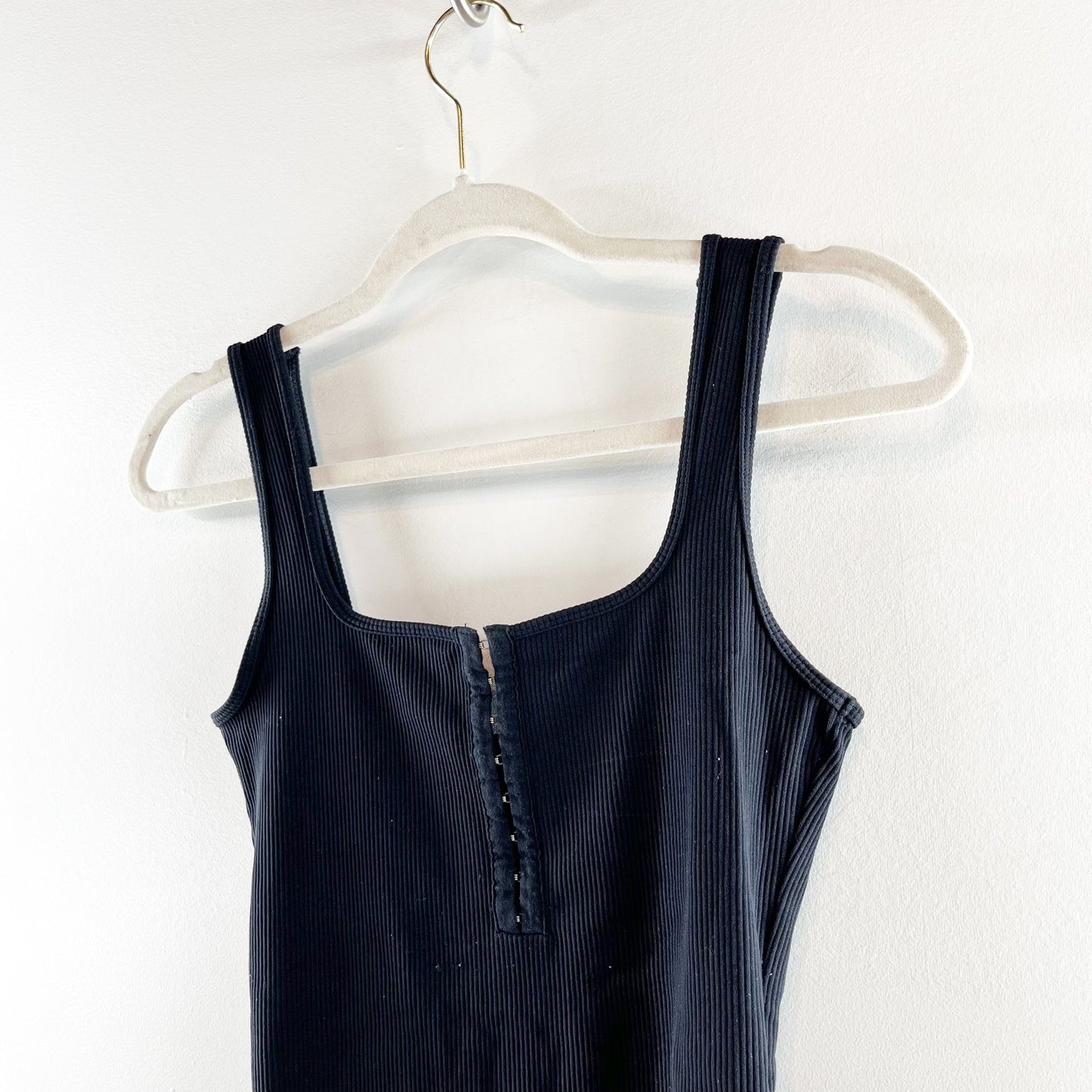 Abercrombie & Fitch Sleeveless Square Neck Ribbed Thong Bodysuit Black Medium