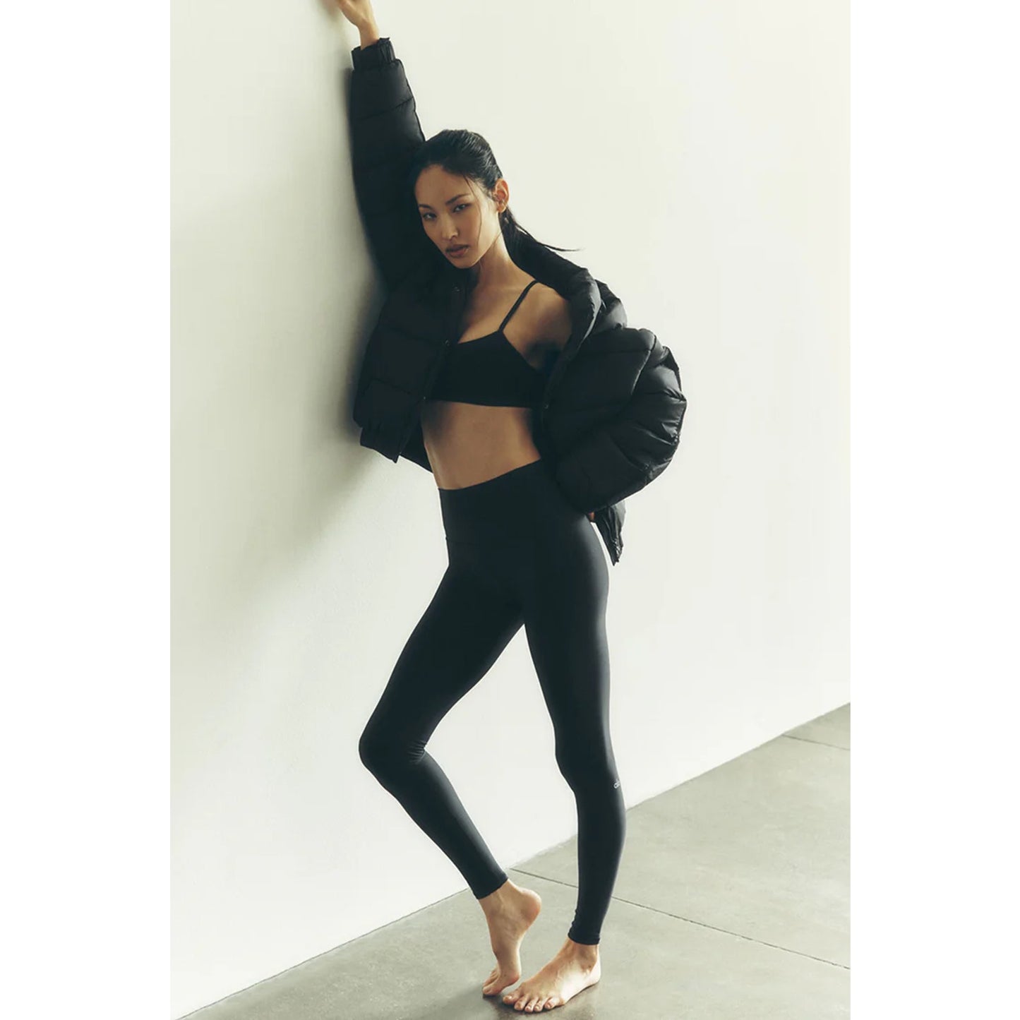 Alo Yoga Pull On High Waisted Airlift Workout 7/8 Leggings Pants Black Small