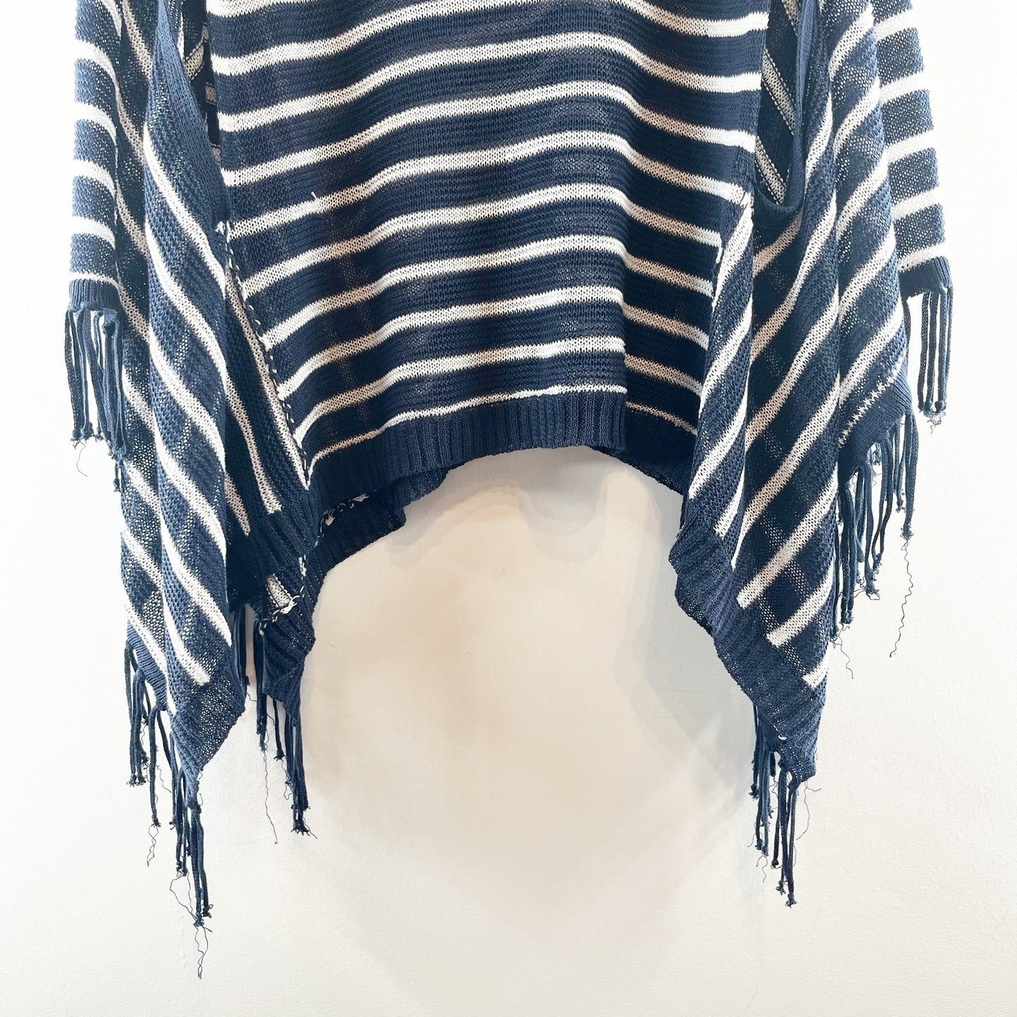 525 America Linen Striped Fringe Trim Poncho Sweater Navy Blue White XS / S