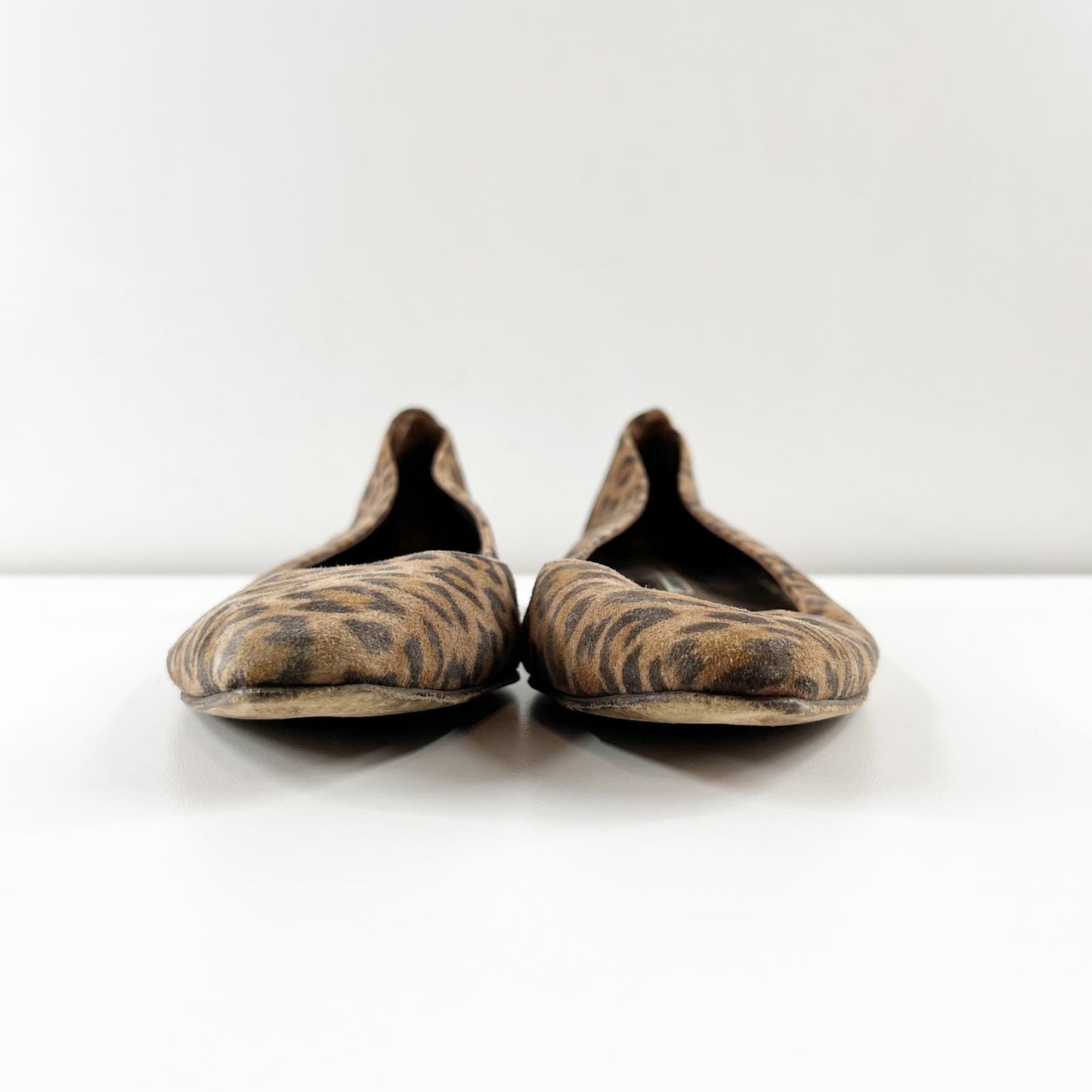 Manolo Blahnik Leopard Print Almond Snip Toe Leather Flats Shoes Brown 7.5