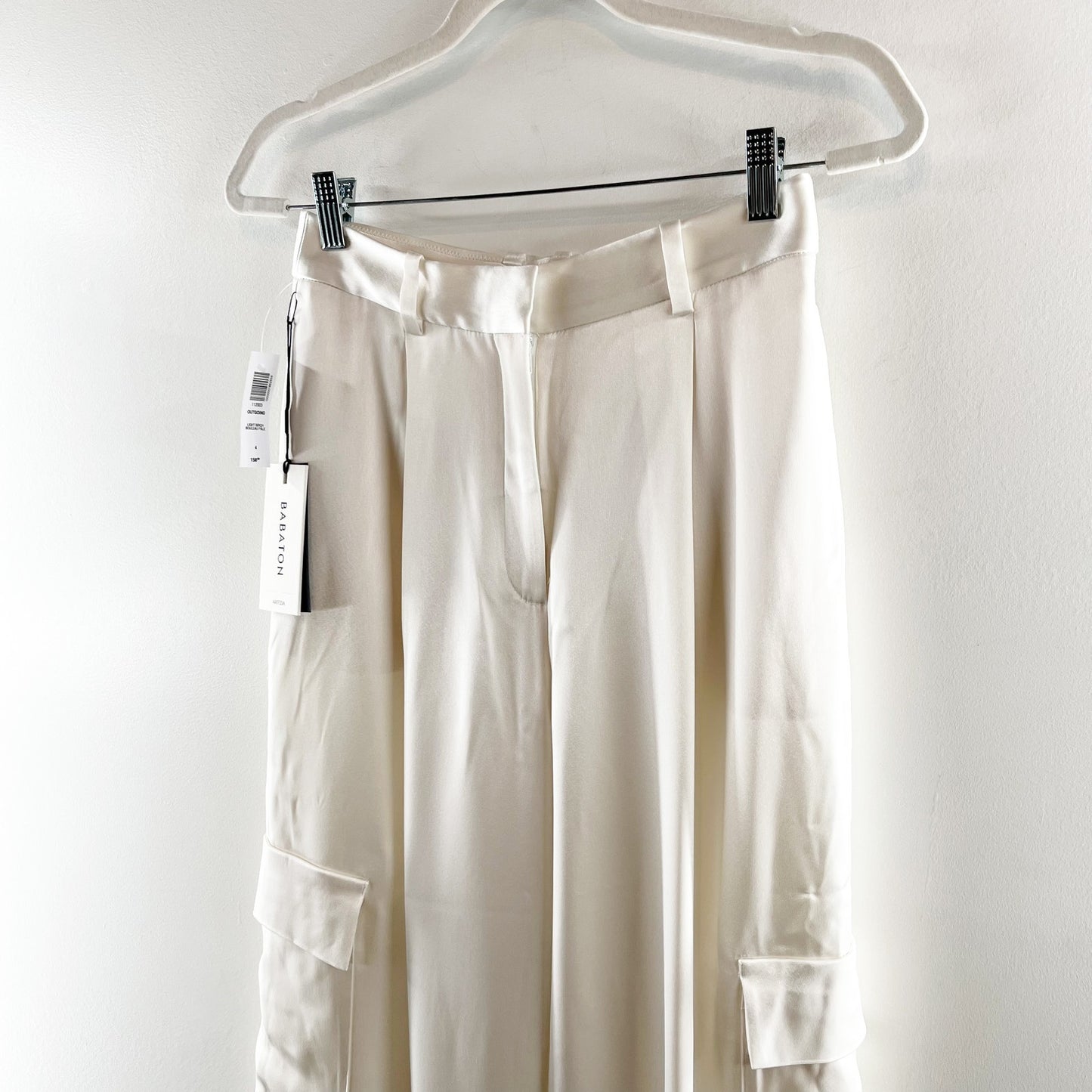 Aritzia Babaton Outgoing Satin Cargo Pants Light Birch Off White Cream 4